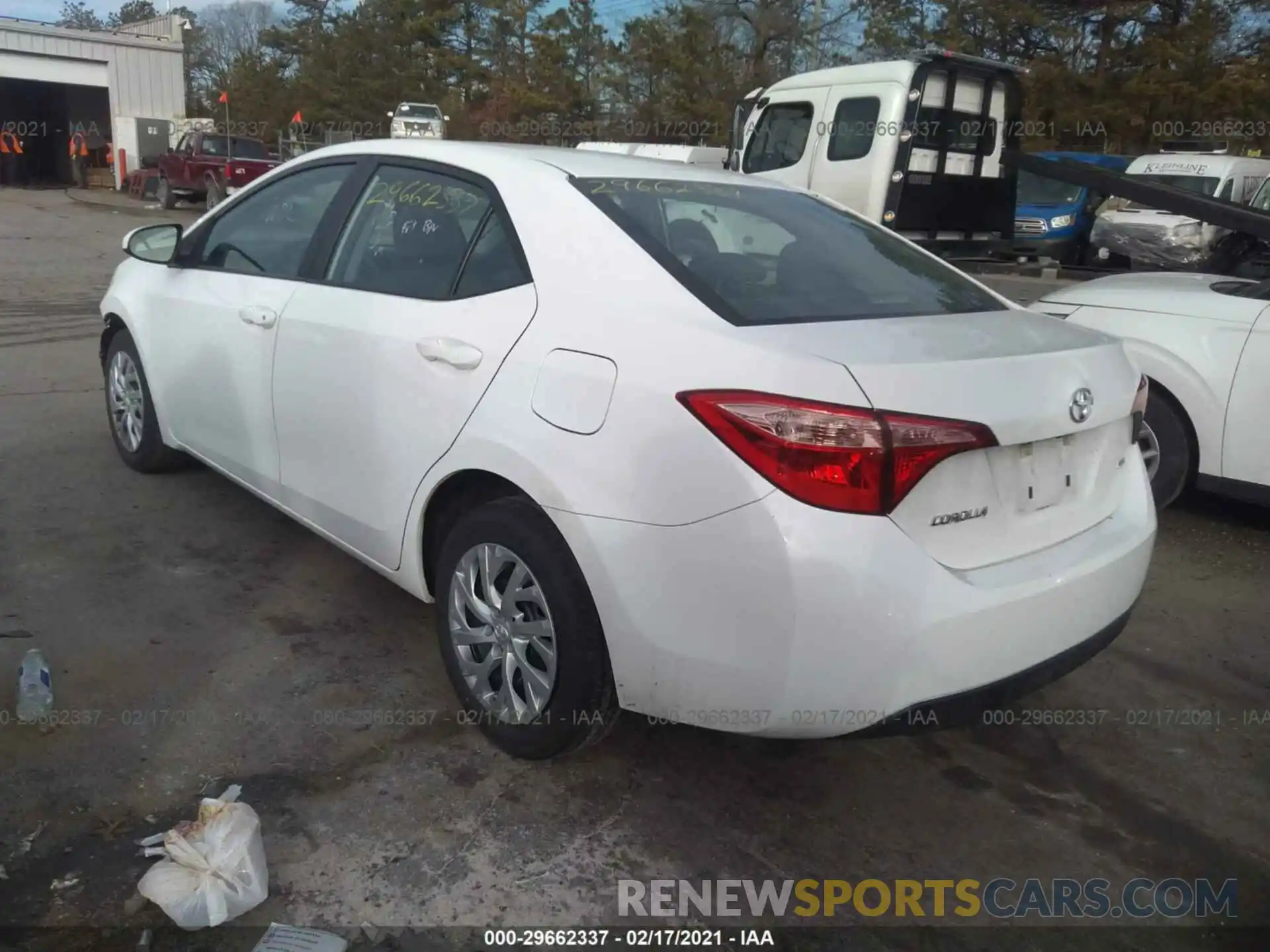 3 Photograph of a damaged car 5YFBURHE2KP887126 TOYOTA COROLLA 2019