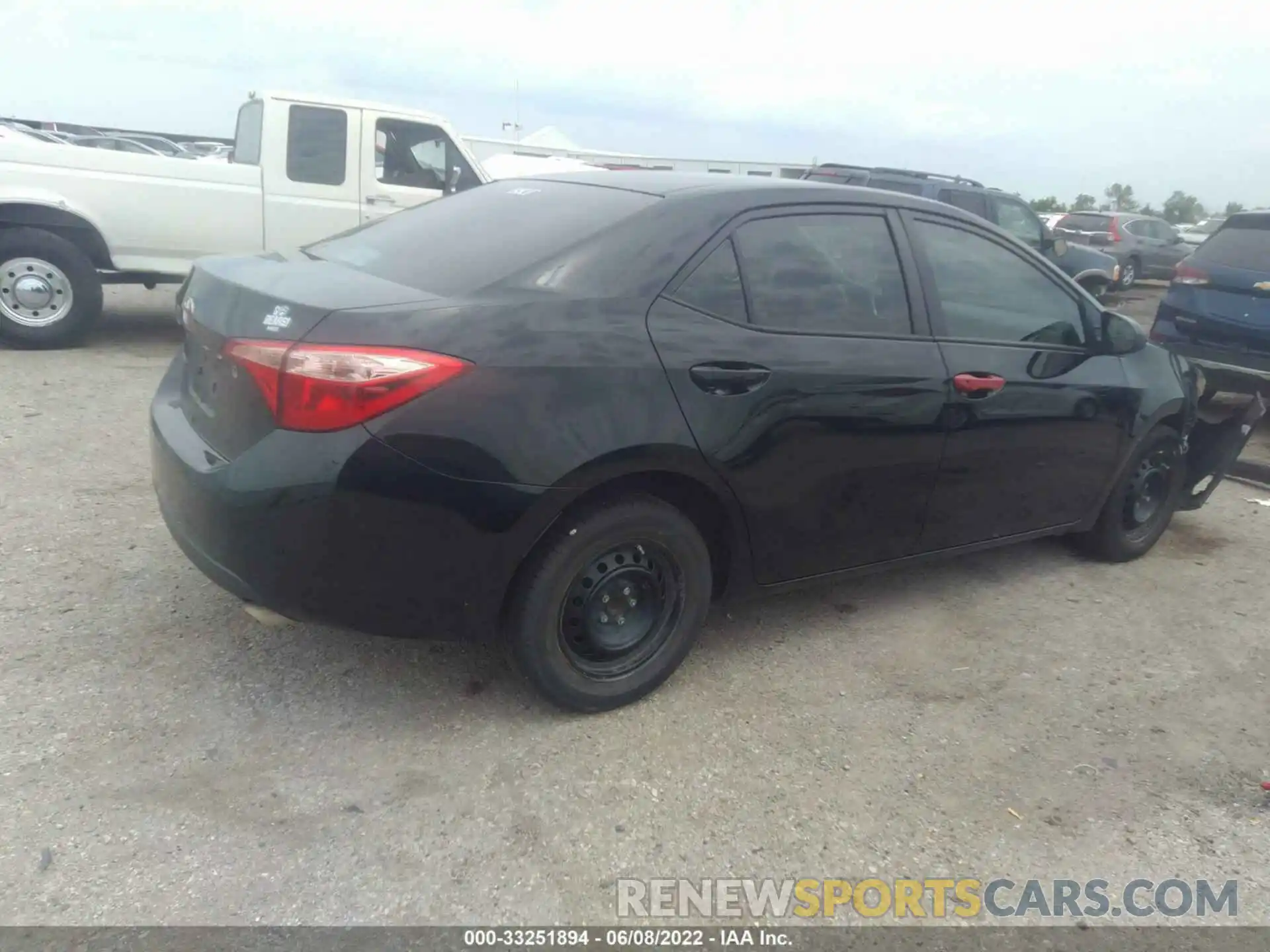 4 Photograph of a damaged car 5YFBURHE2KP887420 TOYOTA COROLLA 2019