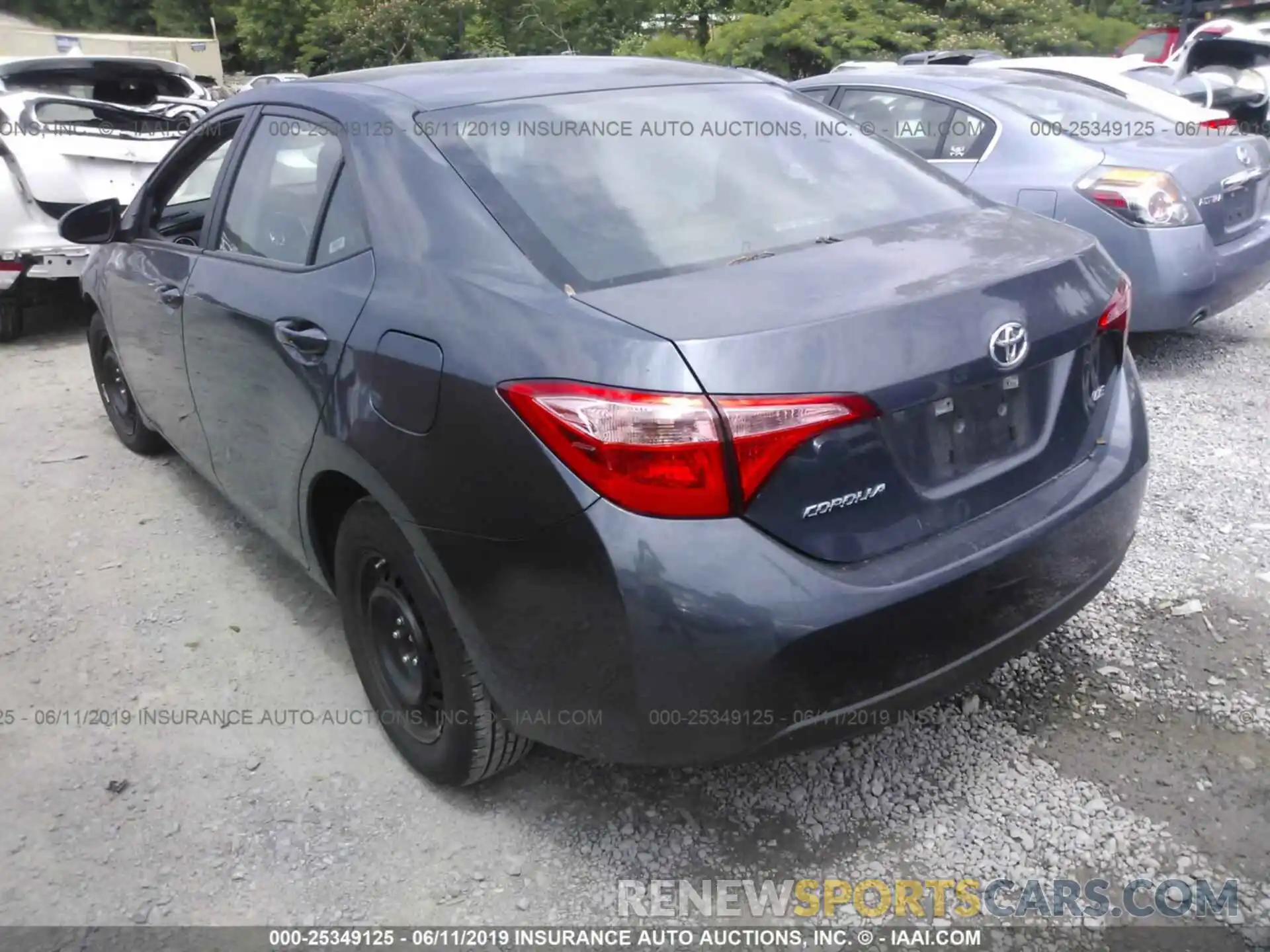 3 Photograph of a damaged car 5YFBURHE2KP890561 TOYOTA COROLLA 2019