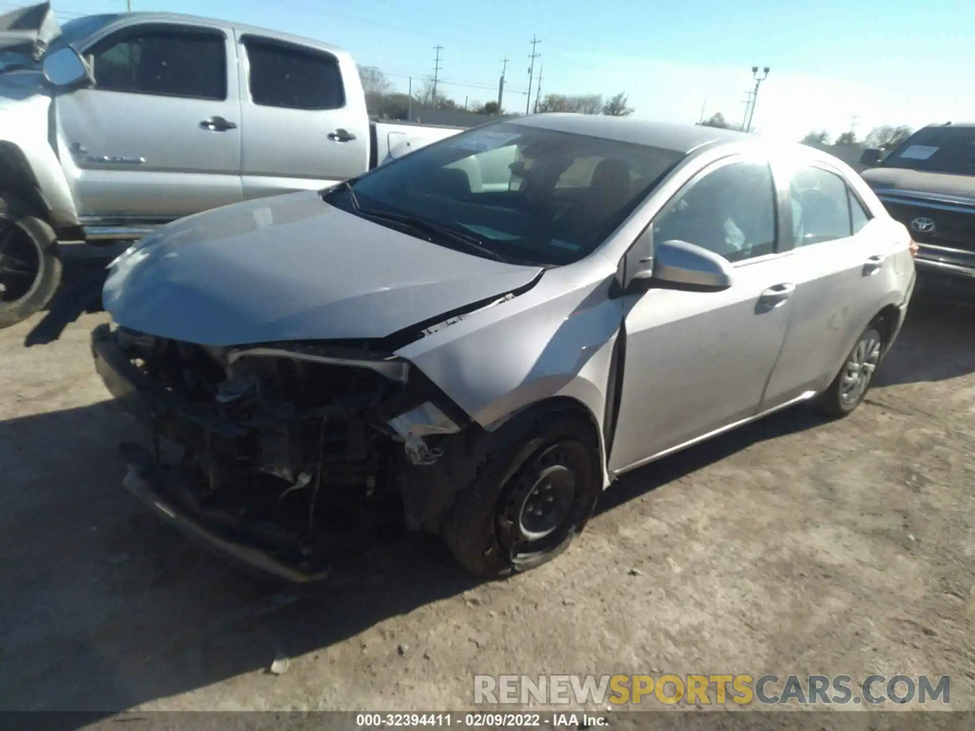 2 Photograph of a damaged car 5YFBURHE2KP891712 TOYOTA COROLLA 2019