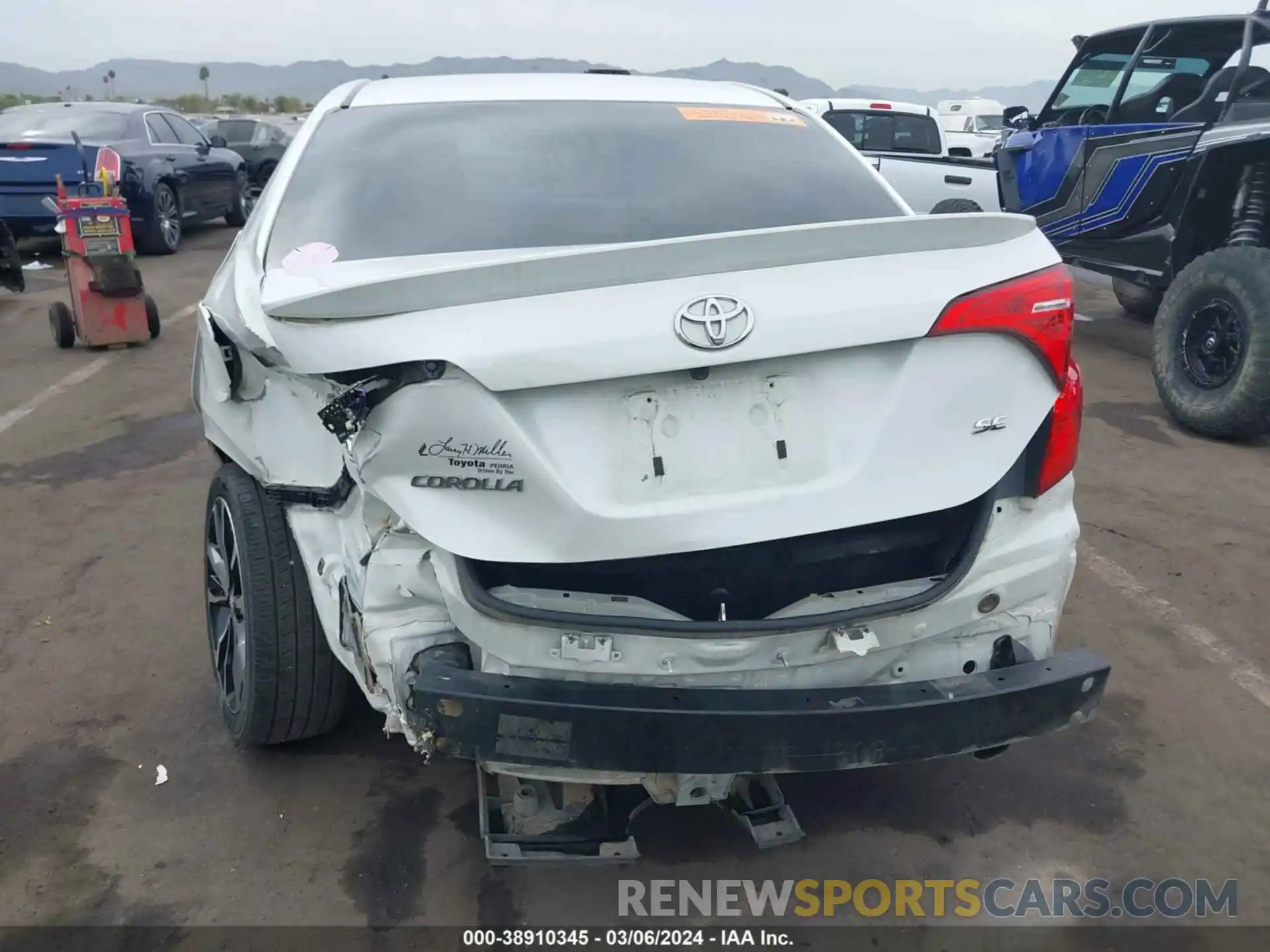 17 Photograph of a damaged car 5YFBURHE2KP891743 TOYOTA COROLLA 2019