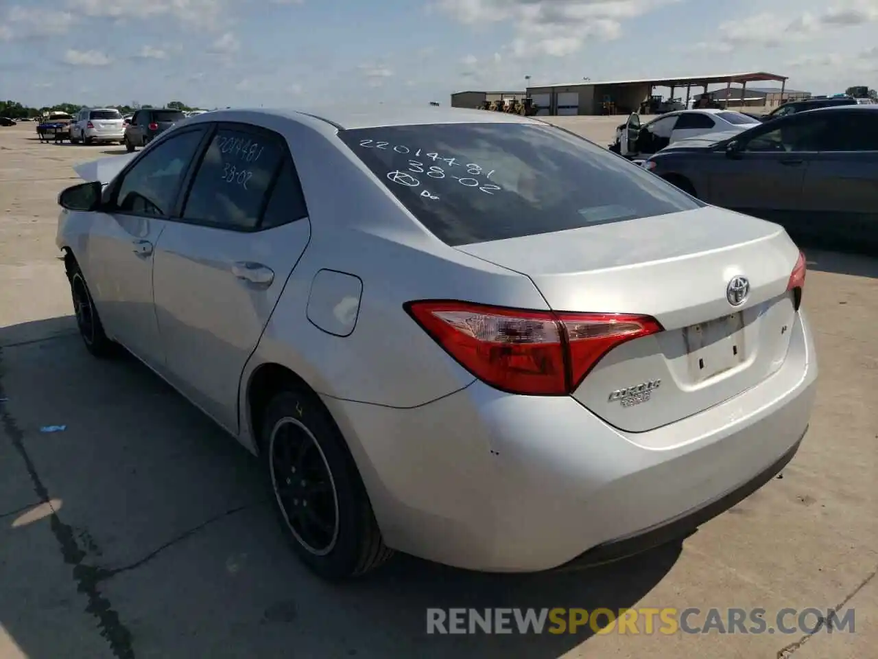 3 Photograph of a damaged car 5YFBURHE2KP893993 TOYOTA COROLLA 2019