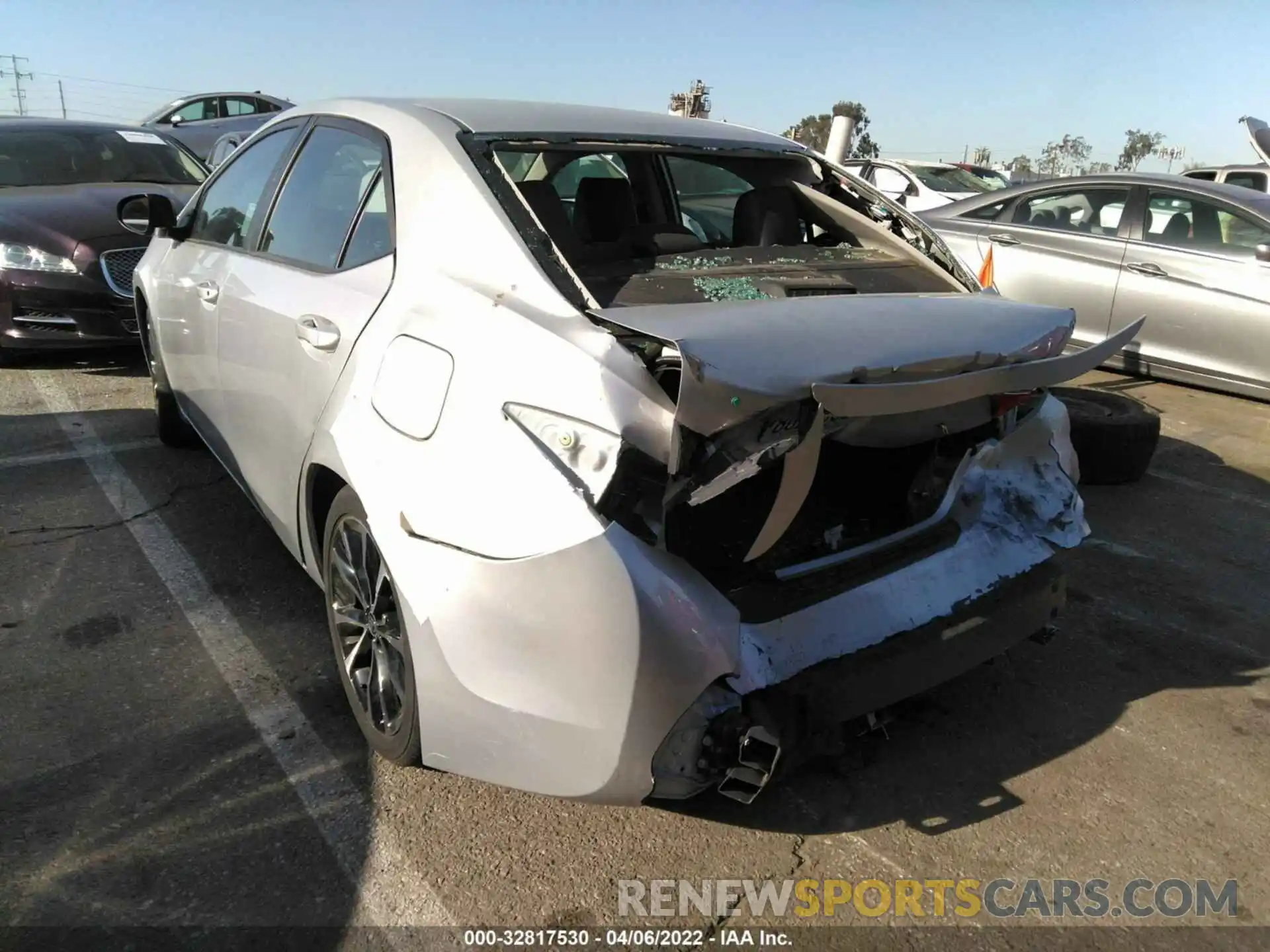 3 Photograph of a damaged car 5YFBURHE2KP894321 TOYOTA COROLLA 2019