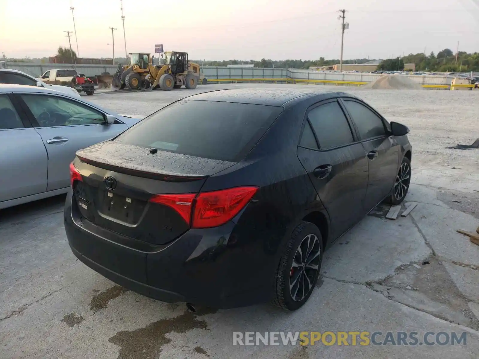 4 Photograph of a damaged car 5YFBURHE2KP895050 TOYOTA COROLLA 2019