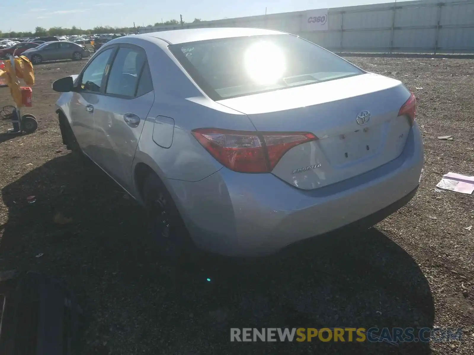 3 Photograph of a damaged car 5YFBURHE2KP895985 TOYOTA COROLLA 2019