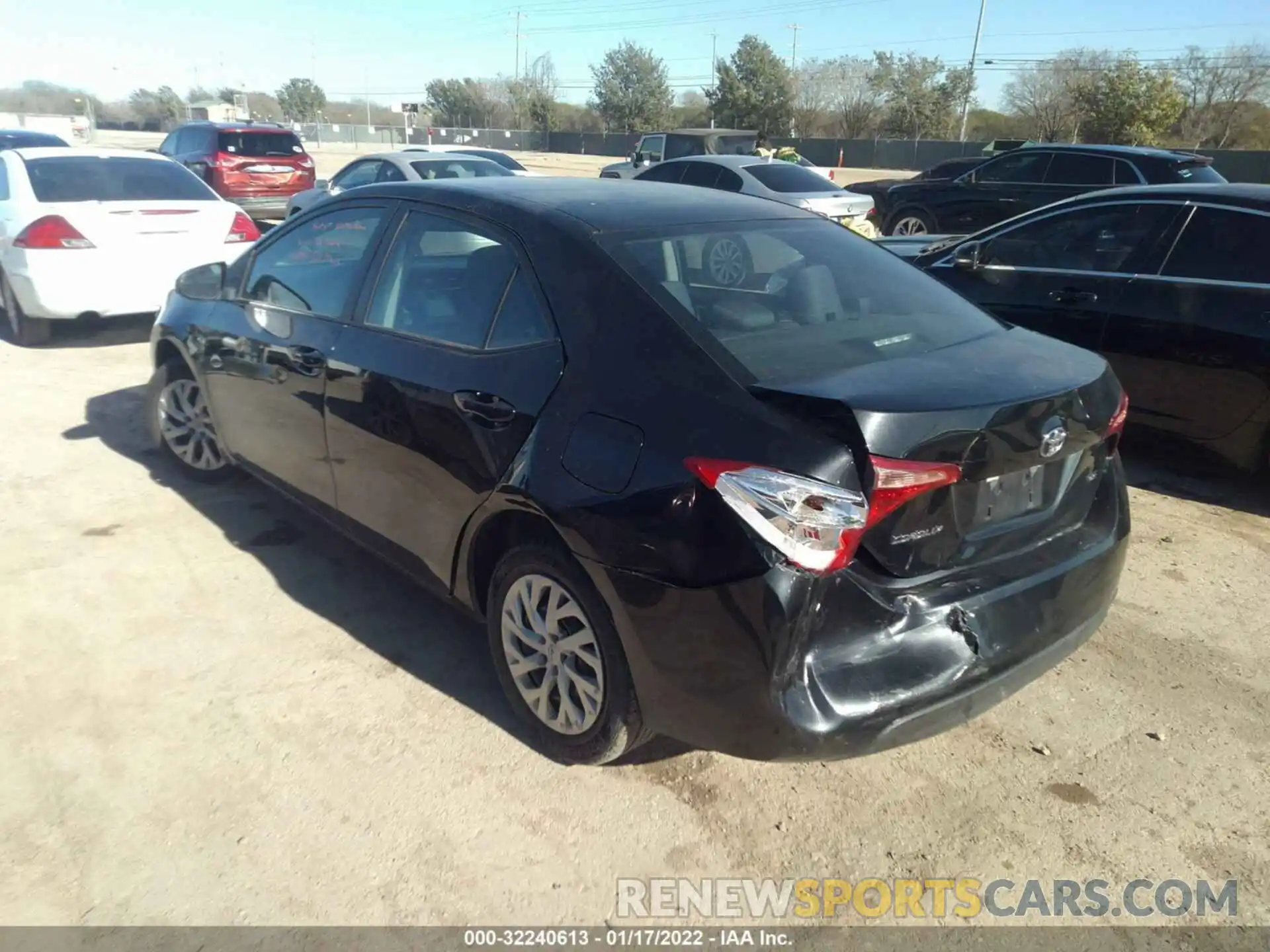 3 Photograph of a damaged car 5YFBURHE2KP897137 TOYOTA COROLLA 2019