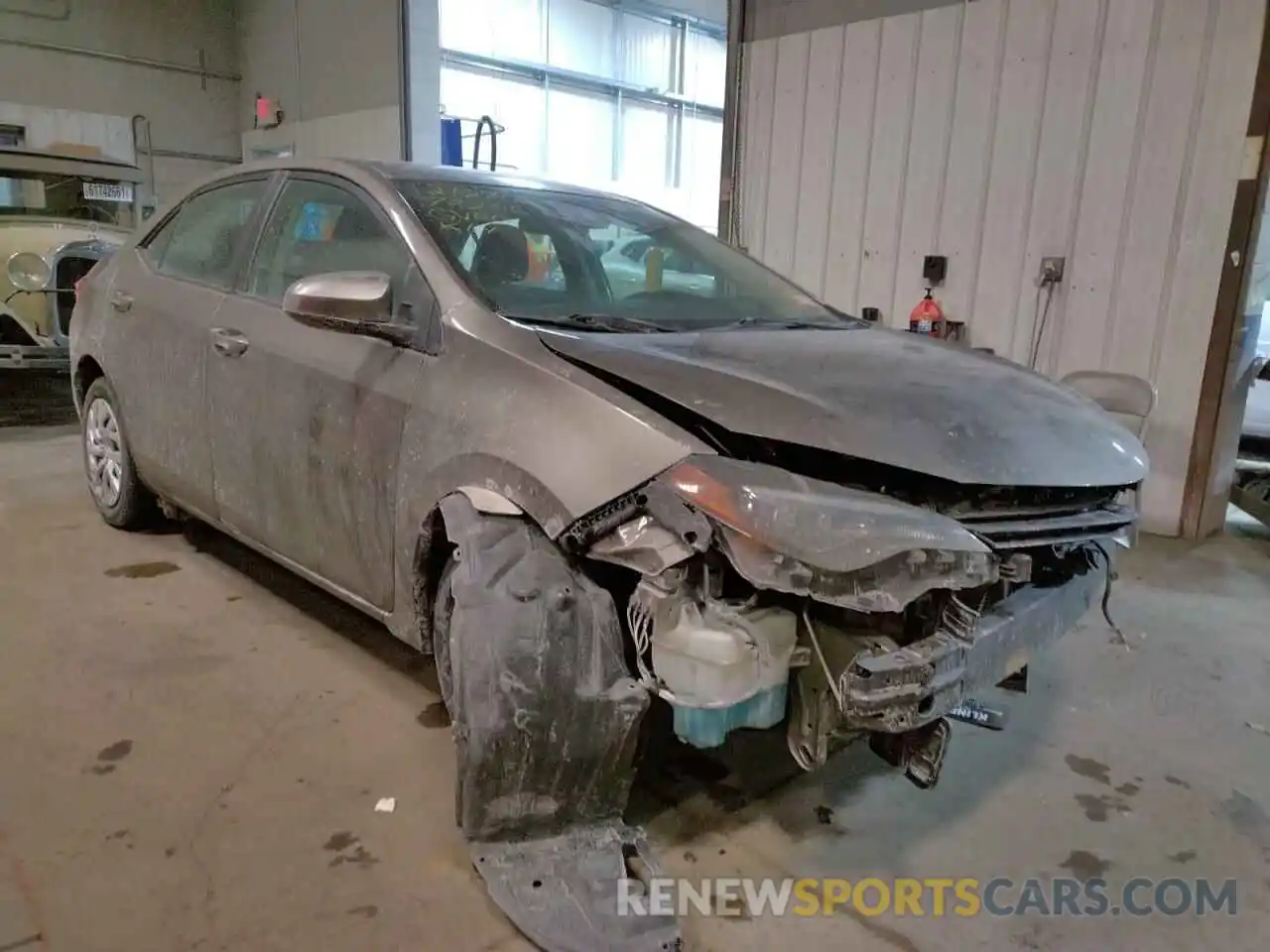 1 Photograph of a damaged car 5YFBURHE2KP899017 TOYOTA COROLLA 2019