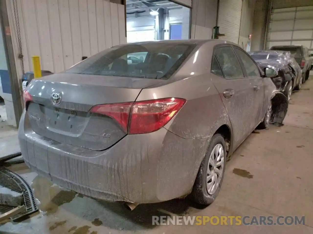 4 Photograph of a damaged car 5YFBURHE2KP899017 TOYOTA COROLLA 2019