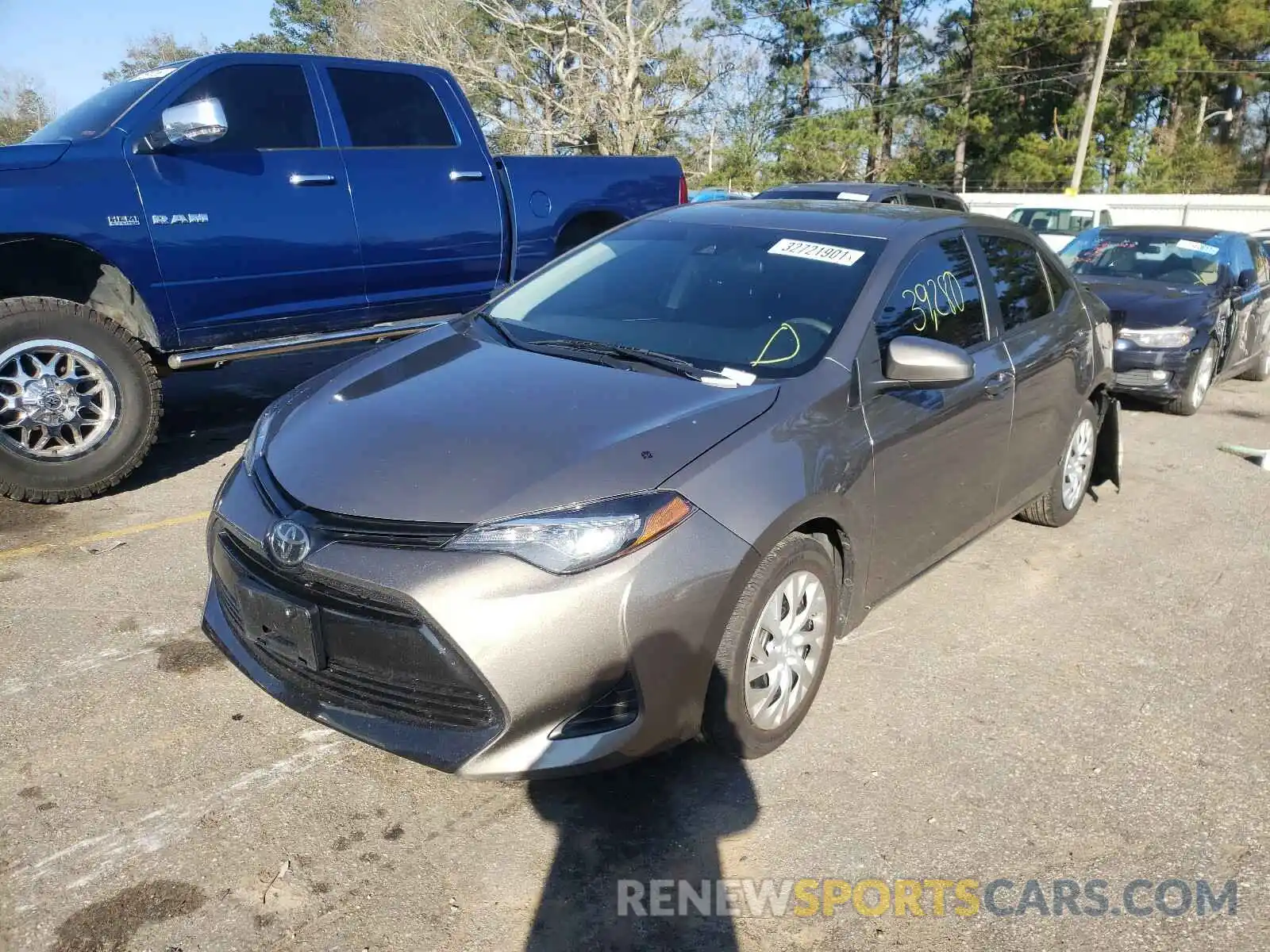 2 Photograph of a damaged car 5YFBURHE2KP899552 TOYOTA COROLLA 2019