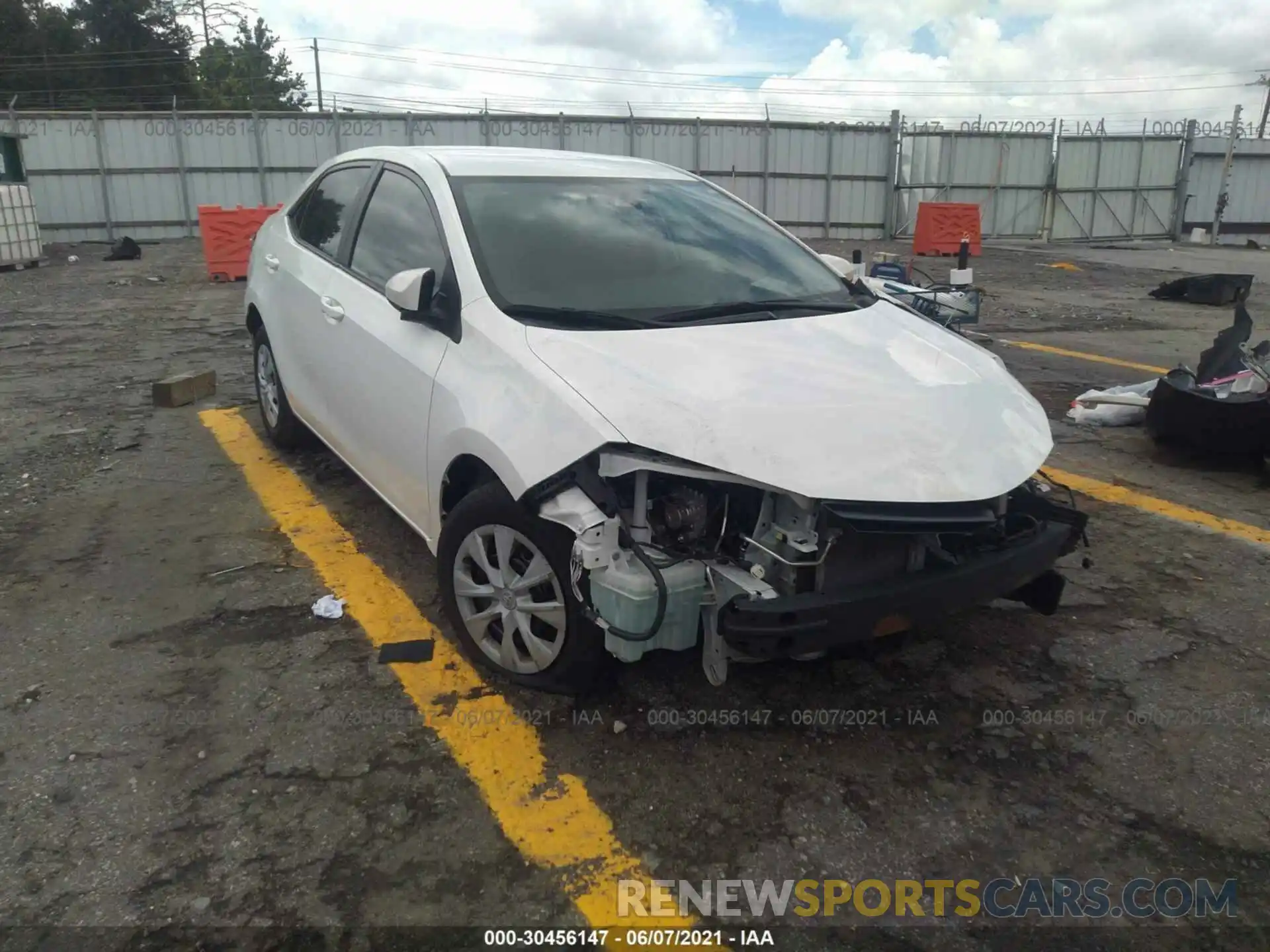 1 Photograph of a damaged car 5YFBURHE2KP900439 TOYOTA COROLLA 2019