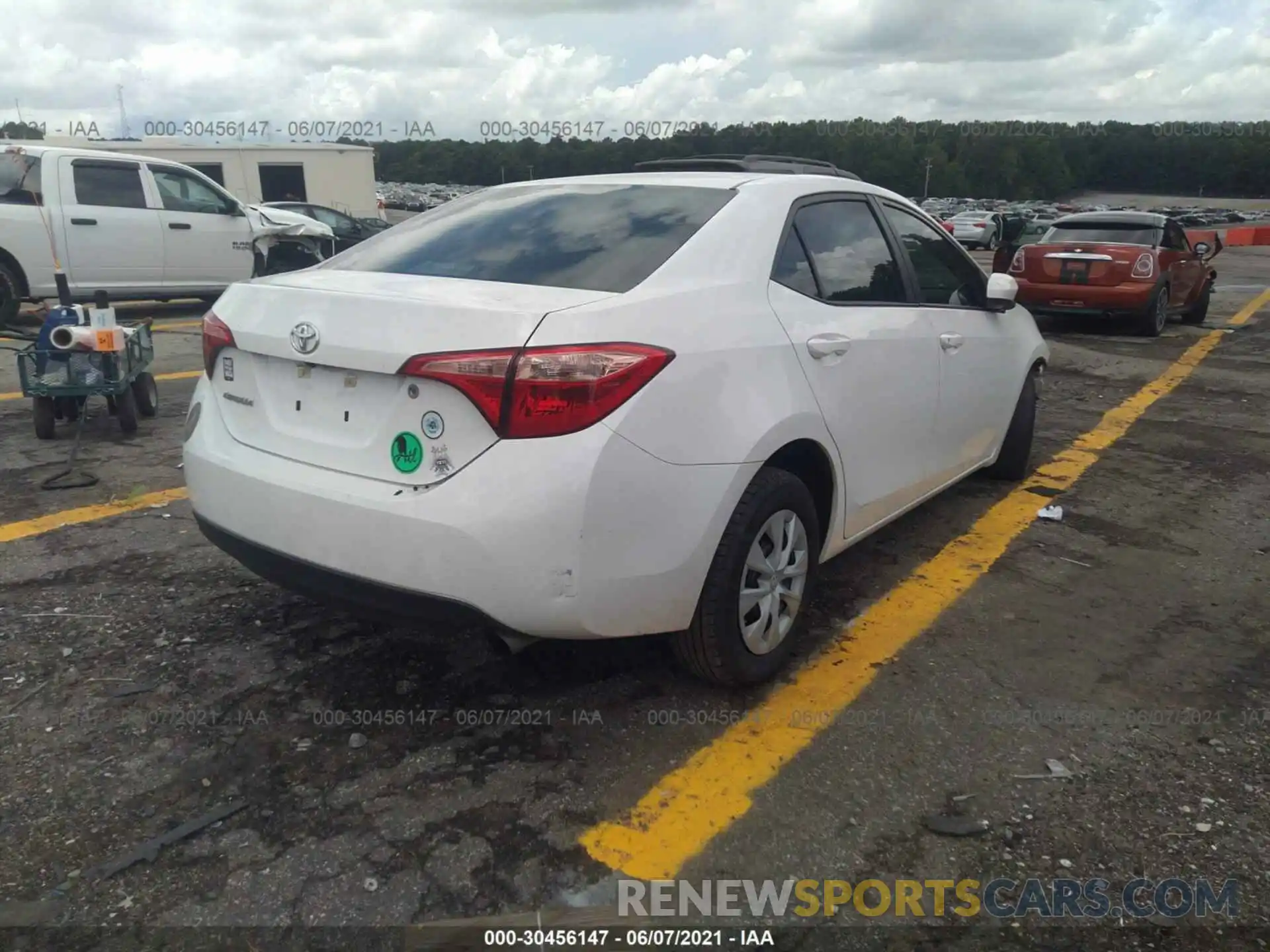 4 Photograph of a damaged car 5YFBURHE2KP900439 TOYOTA COROLLA 2019