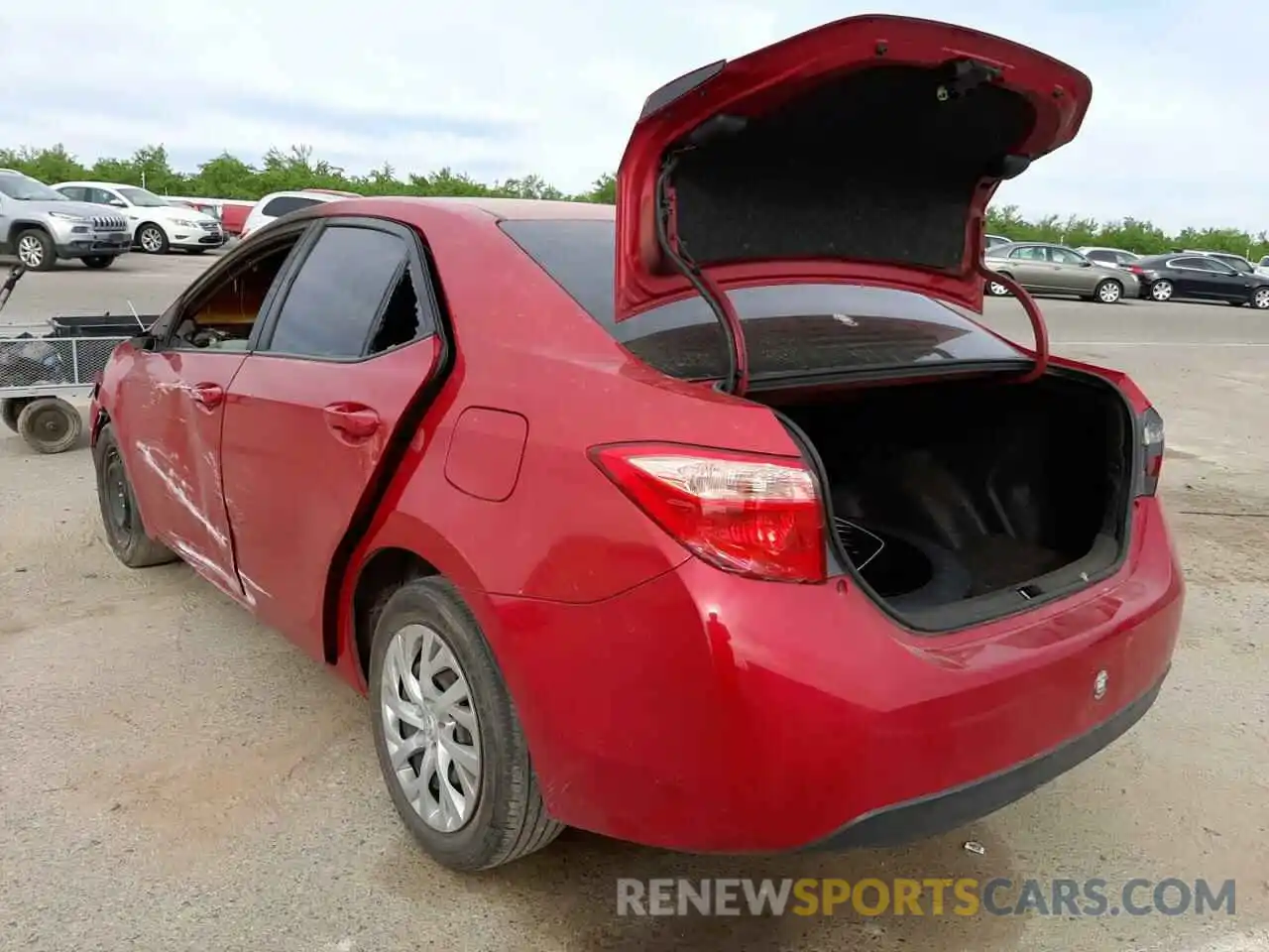 3 Photograph of a damaged car 5YFBURHE2KP902059 TOYOTA COROLLA 2019