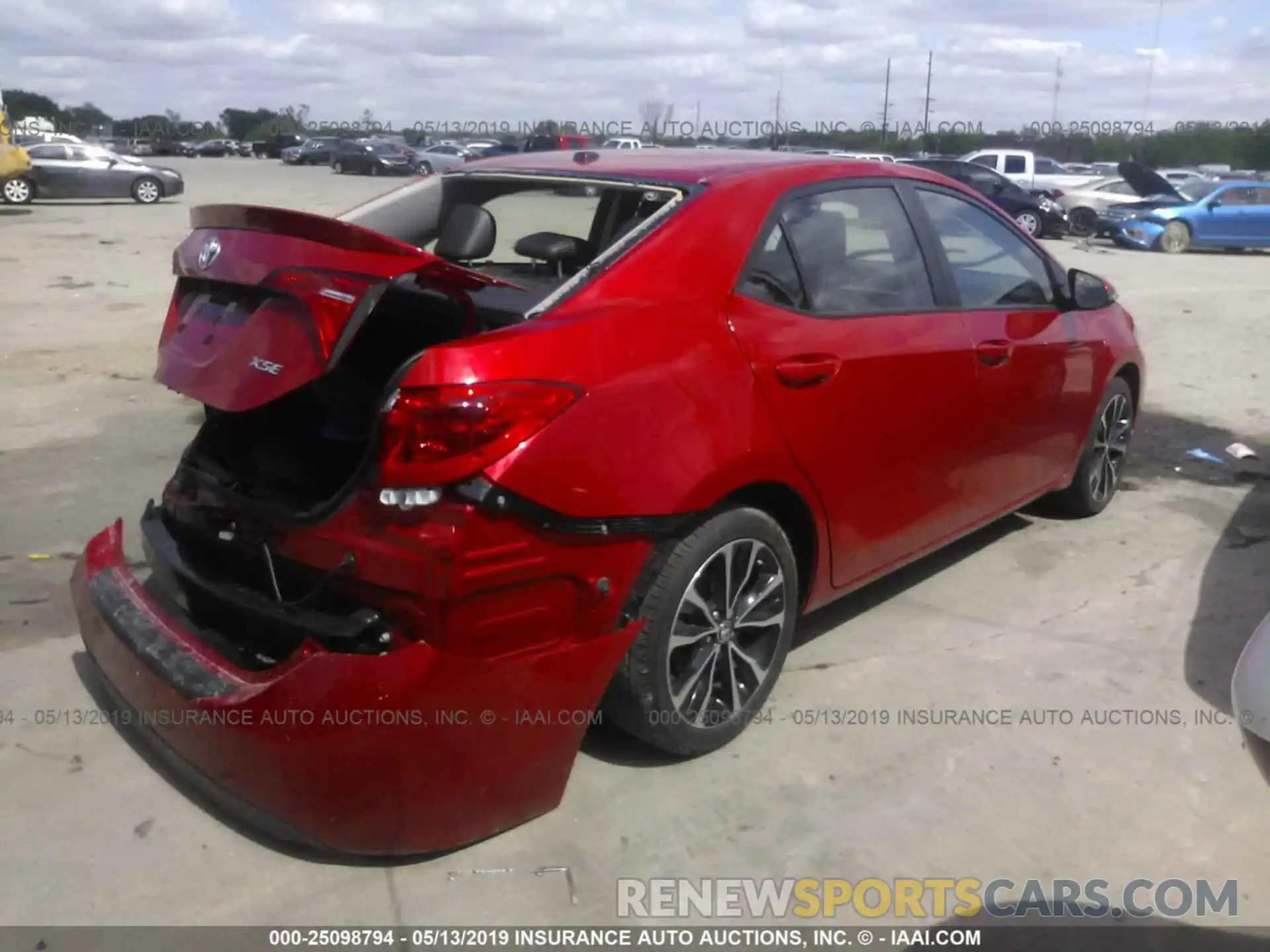 4 Photograph of a damaged car 5YFBURHE2KP902546 TOYOTA COROLLA 2019