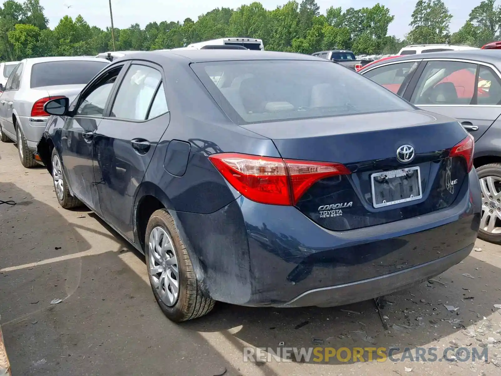 3 Photograph of a damaged car 5YFBURHE2KP902580 TOYOTA COROLLA 2019