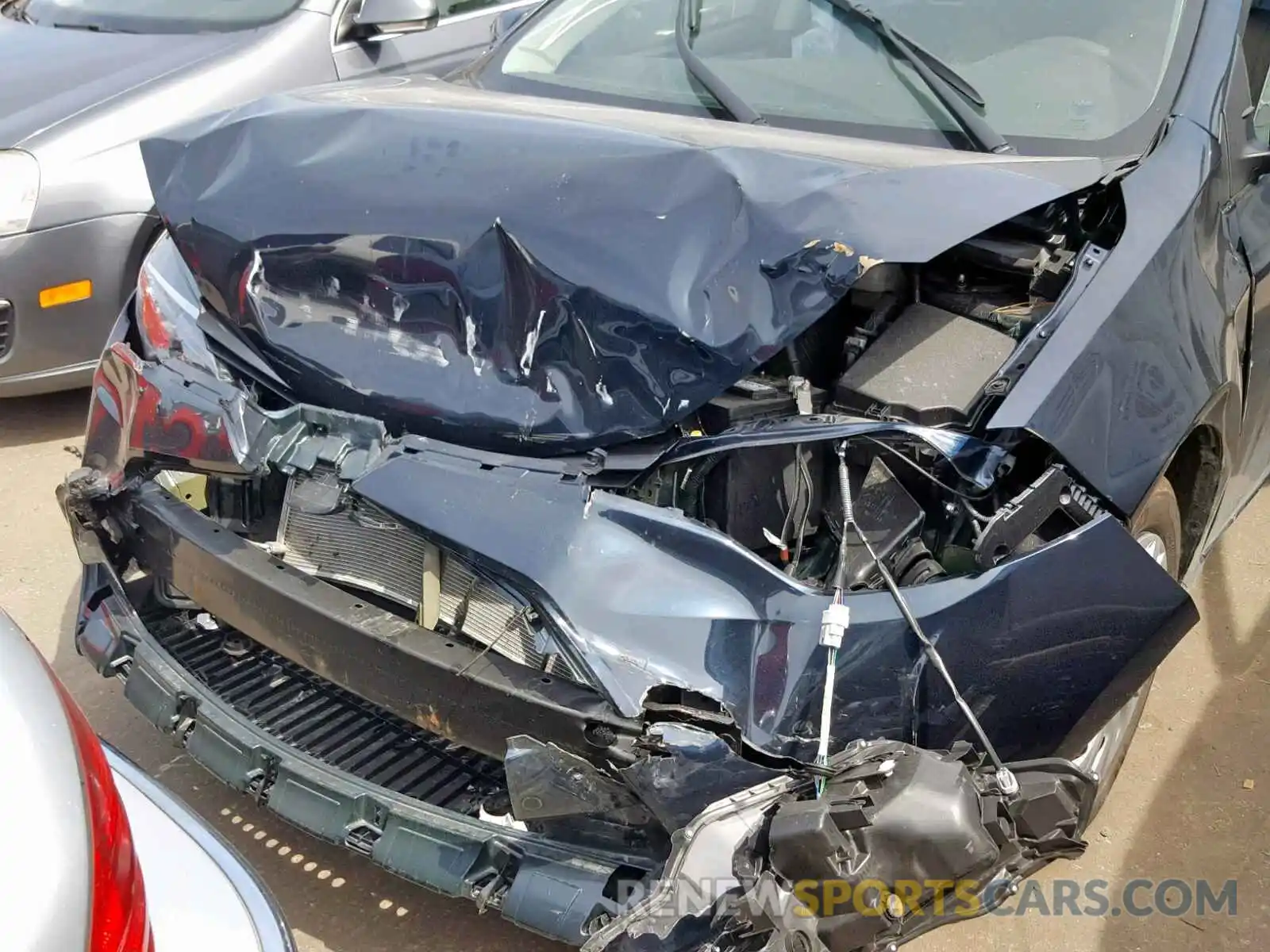 9 Photograph of a damaged car 5YFBURHE2KP902580 TOYOTA COROLLA 2019