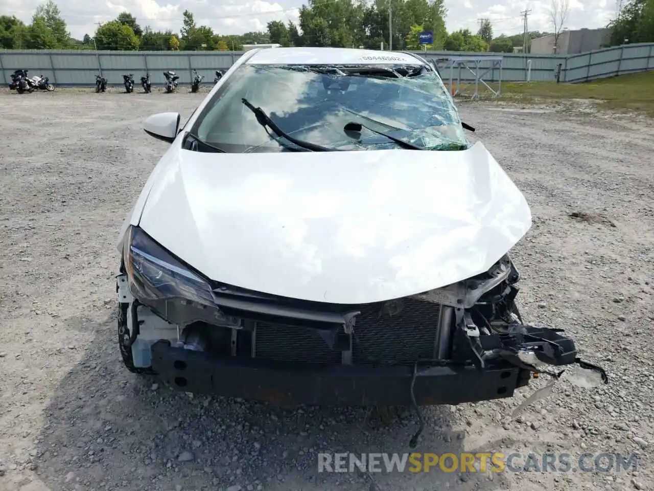 10 Photograph of a damaged car 5YFBURHE2KP904586 TOYOTA COROLLA 2019