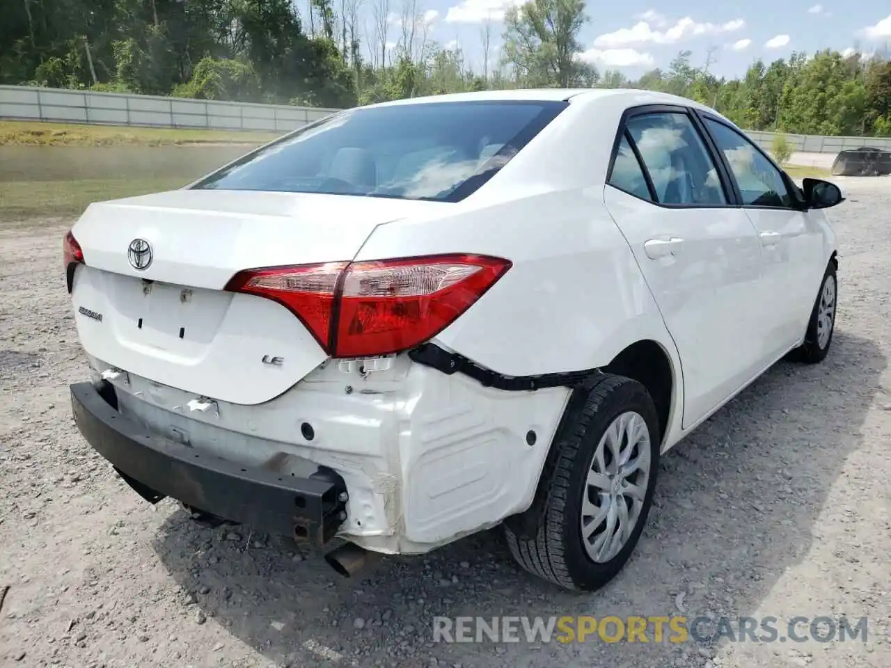 4 Photograph of a damaged car 5YFBURHE2KP904586 TOYOTA COROLLA 2019