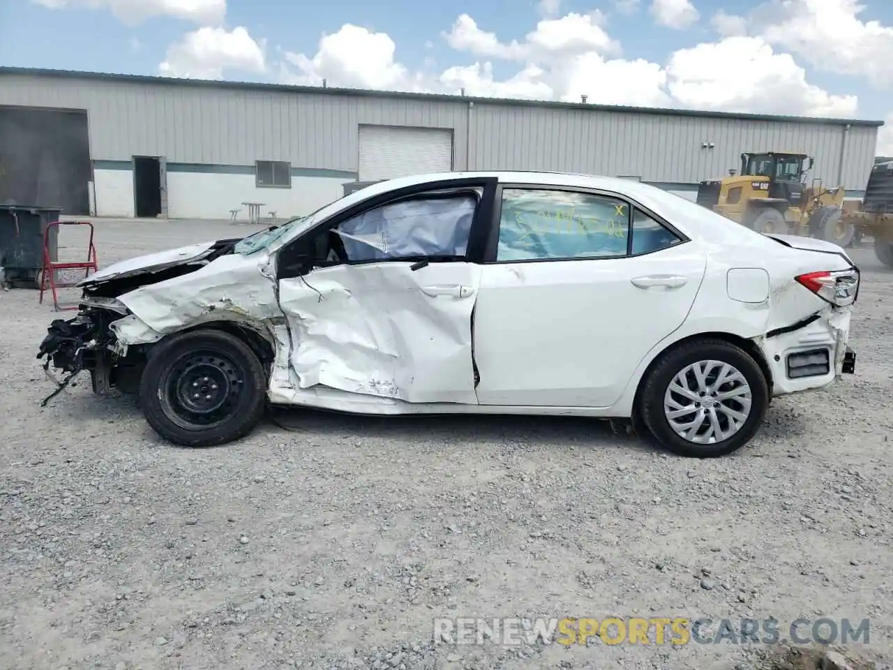 9 Photograph of a damaged car 5YFBURHE2KP904586 TOYOTA COROLLA 2019