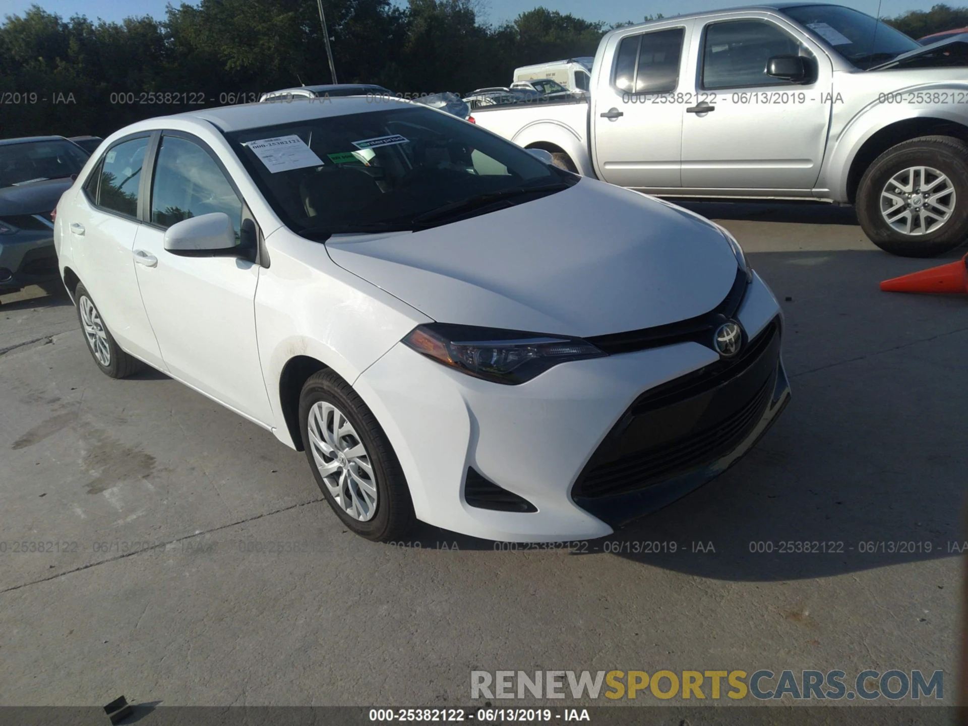 1 Photograph of a damaged car 5YFBURHE2KP905253 TOYOTA COROLLA 2019