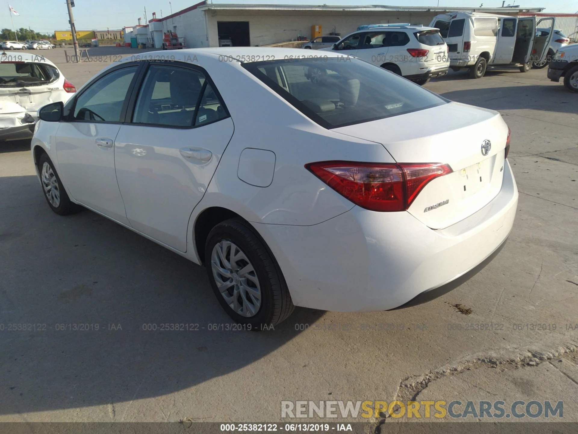 3 Photograph of a damaged car 5YFBURHE2KP905253 TOYOTA COROLLA 2019