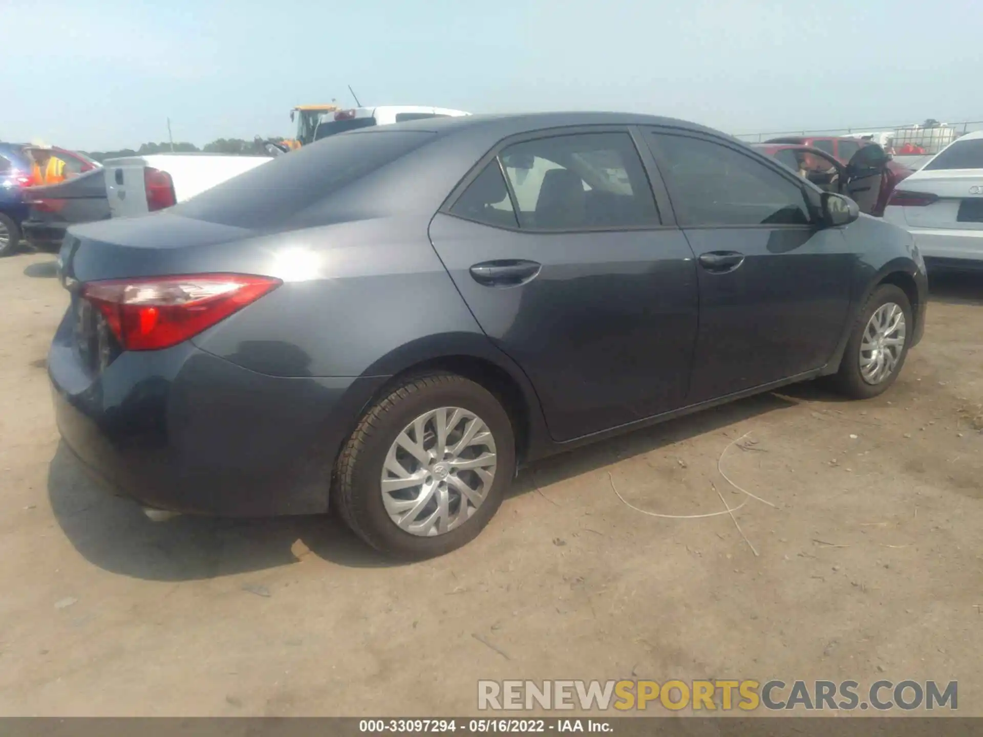 4 Photograph of a damaged car 5YFBURHE2KP905687 TOYOTA COROLLA 2019