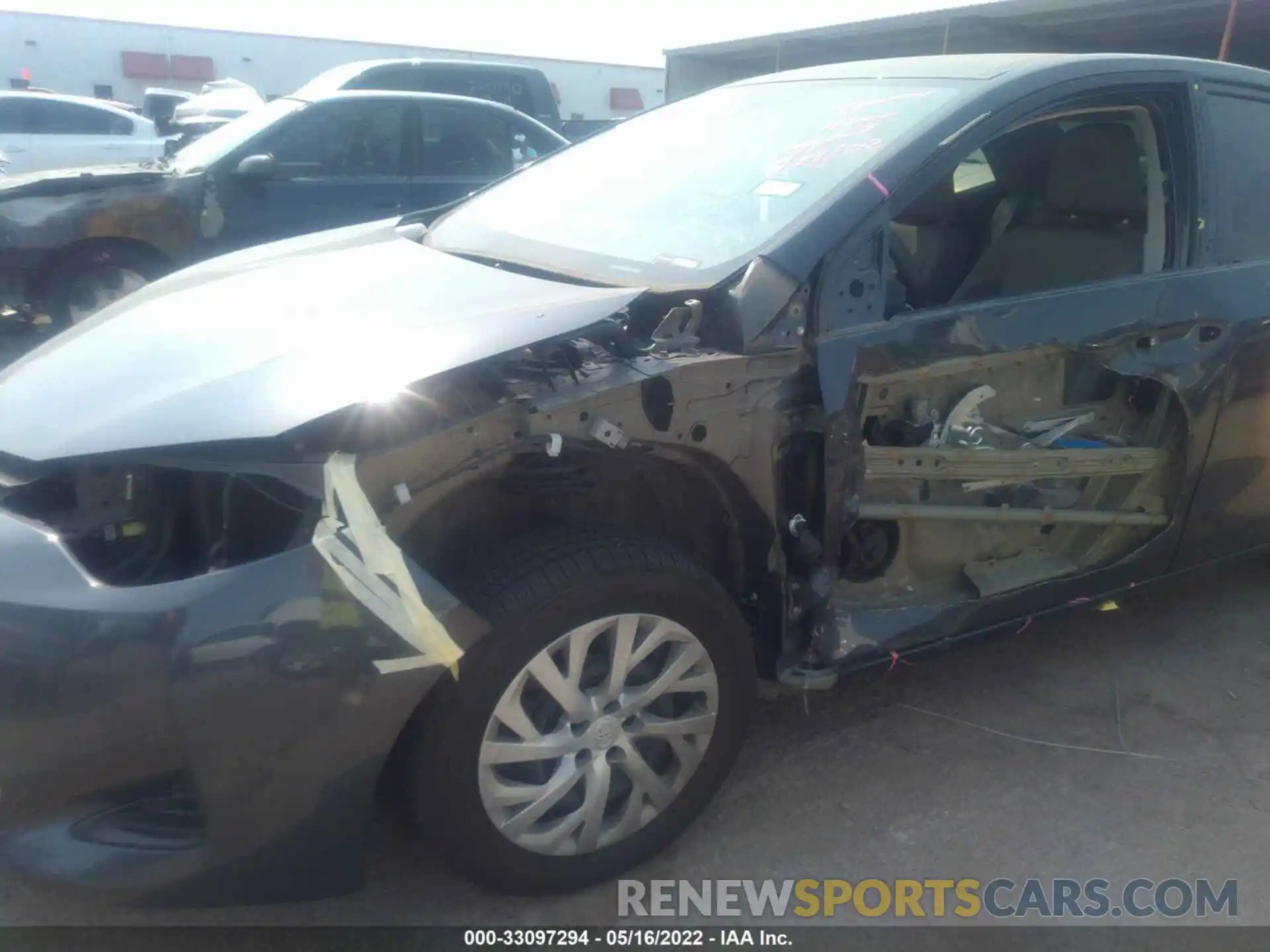 6 Photograph of a damaged car 5YFBURHE2KP905687 TOYOTA COROLLA 2019