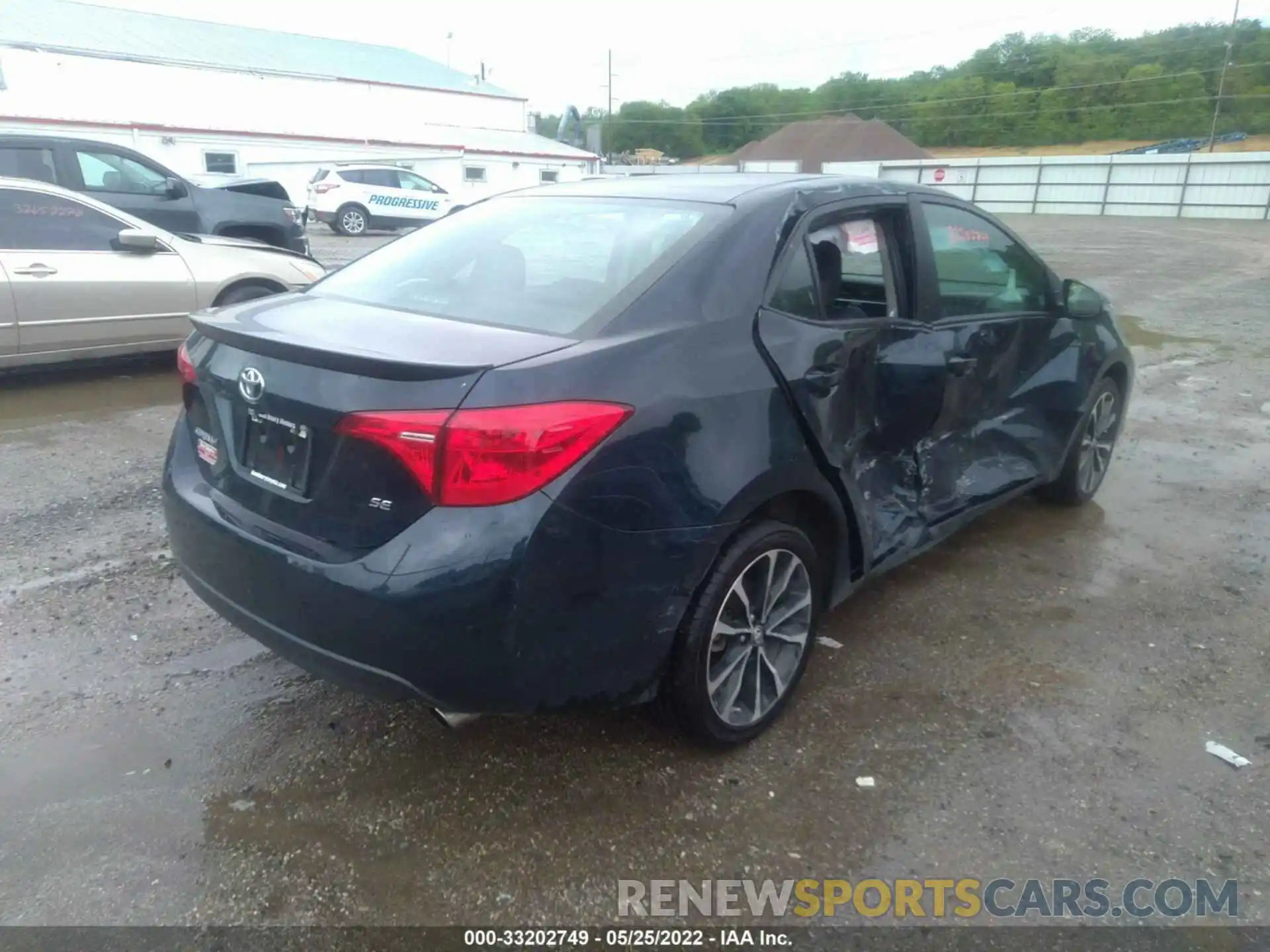 4 Photograph of a damaged car 5YFBURHE2KP905933 TOYOTA COROLLA 2019