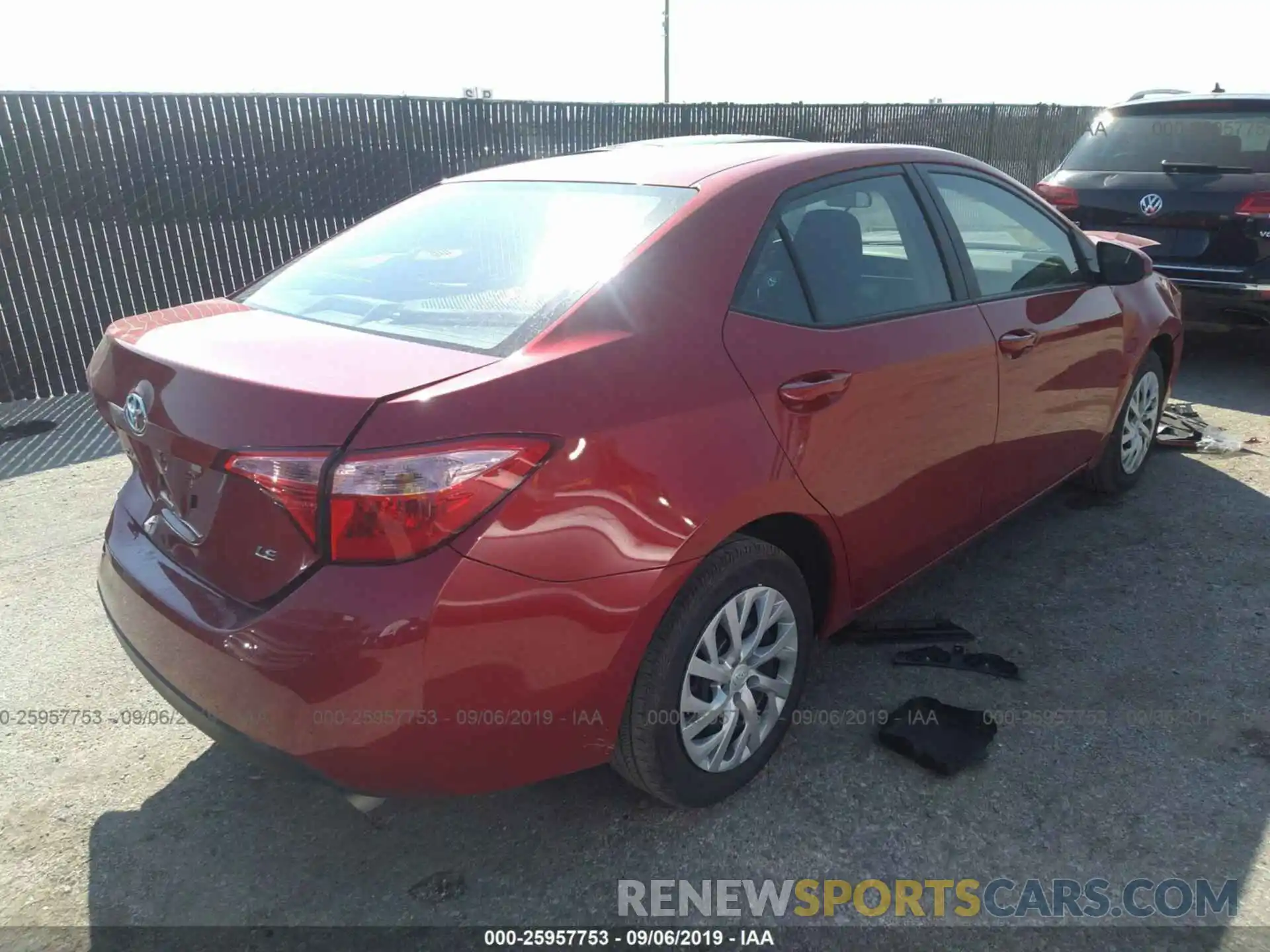 4 Photograph of a damaged car 5YFBURHE2KP908184 TOYOTA COROLLA 2019