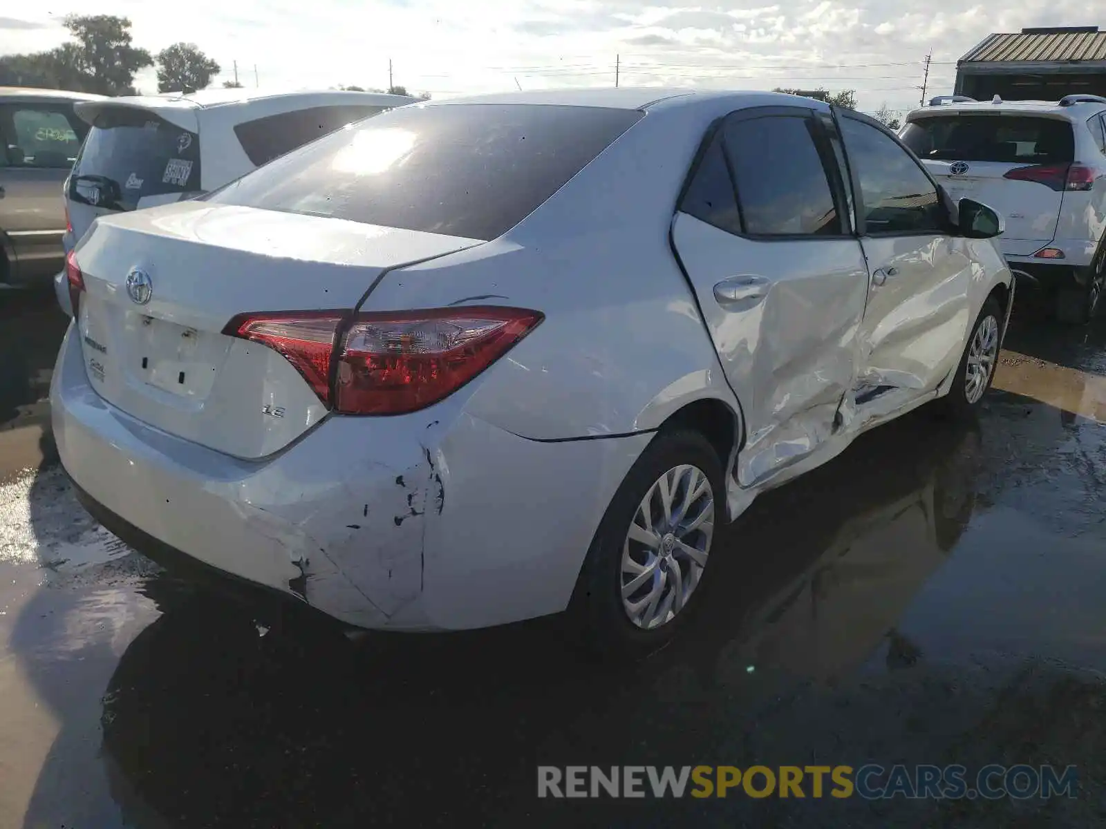 4 Photograph of a damaged car 5YFBURHE2KP908699 TOYOTA COROLLA 2019