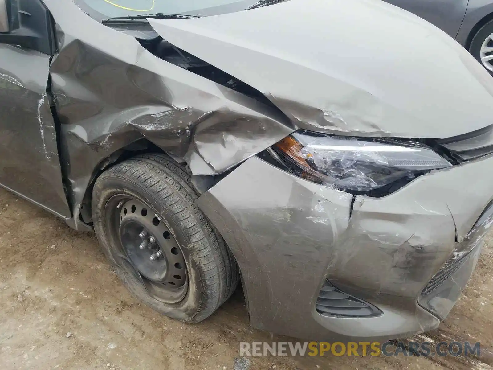 9 Photograph of a damaged car 5YFBURHE2KP909108 TOYOTA COROLLA 2019