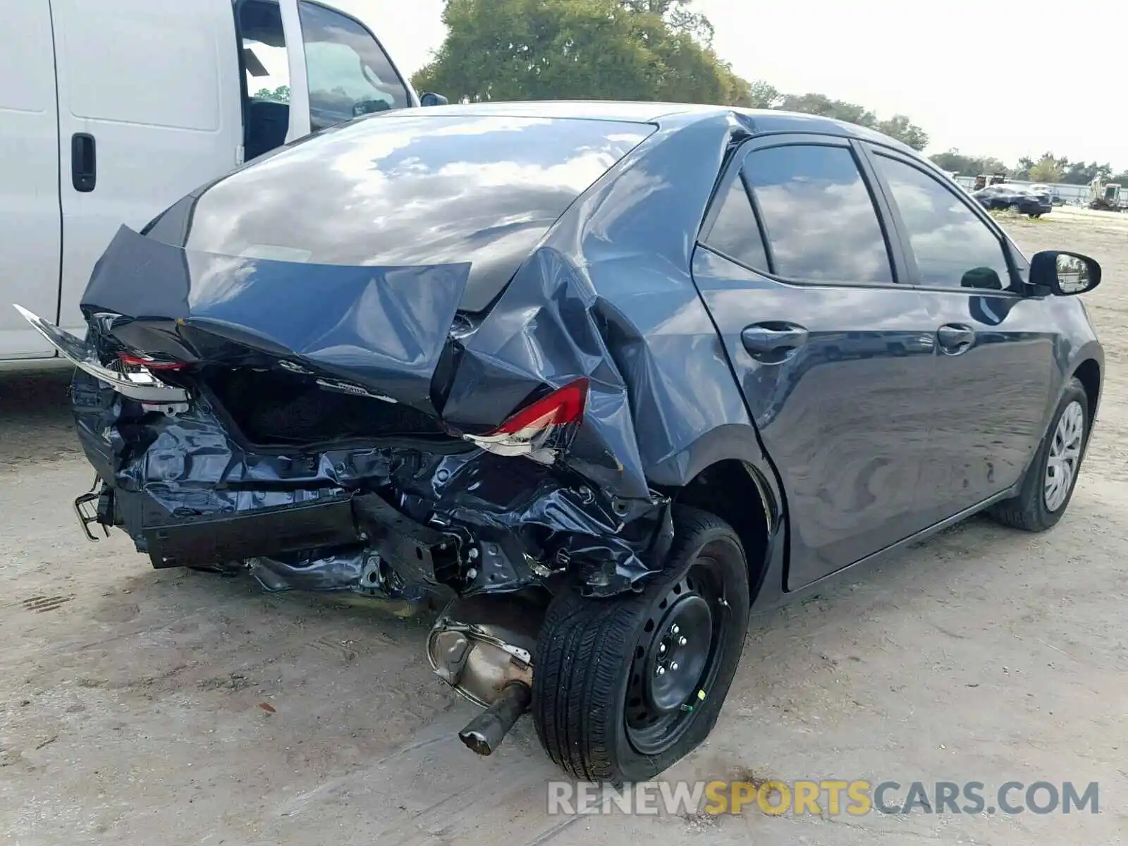 4 Photograph of a damaged car 5YFBURHE2KP910159 TOYOTA COROLLA 2019