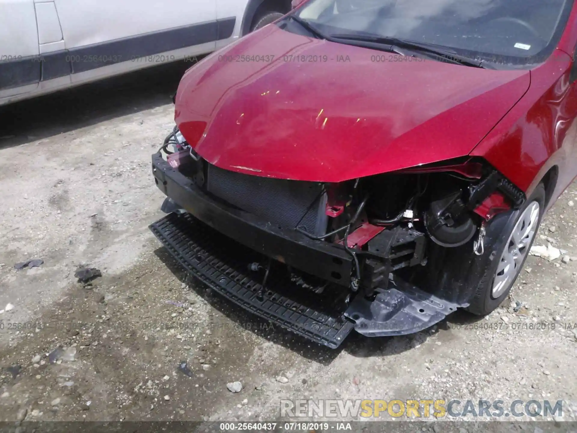 6 Photograph of a damaged car 5YFBURHE2KP911117 TOYOTA COROLLA 2019