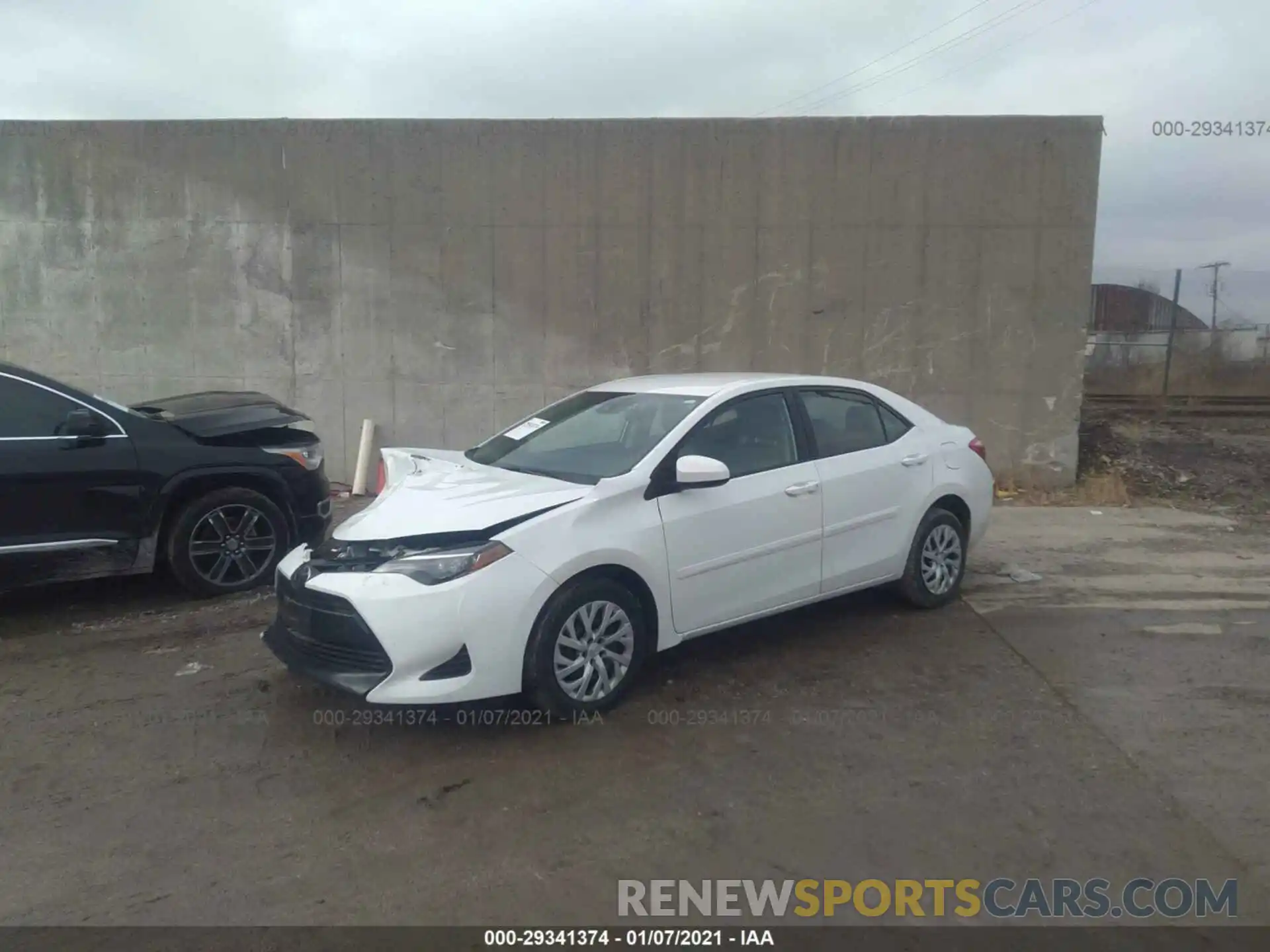 2 Photograph of a damaged car 5YFBURHE2KP913224 TOYOTA COROLLA 2019