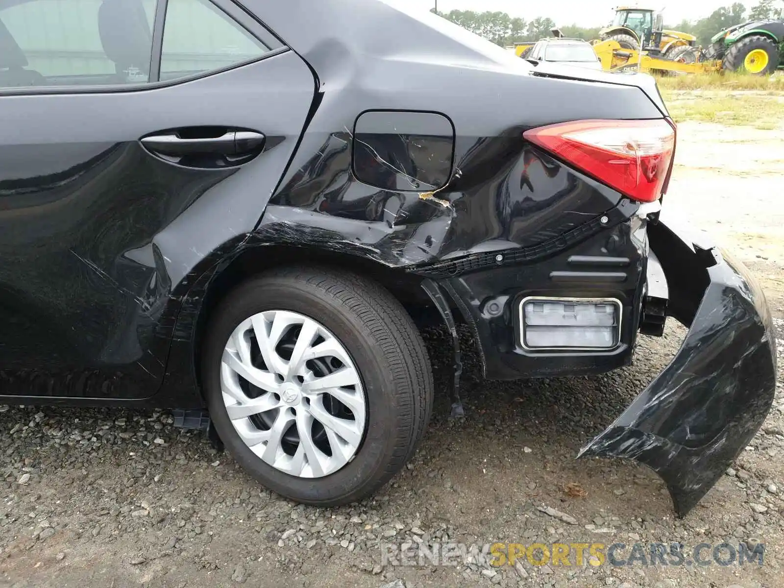 9 Photograph of a damaged car 5YFBURHE2KP913515 TOYOTA COROLLA 2019