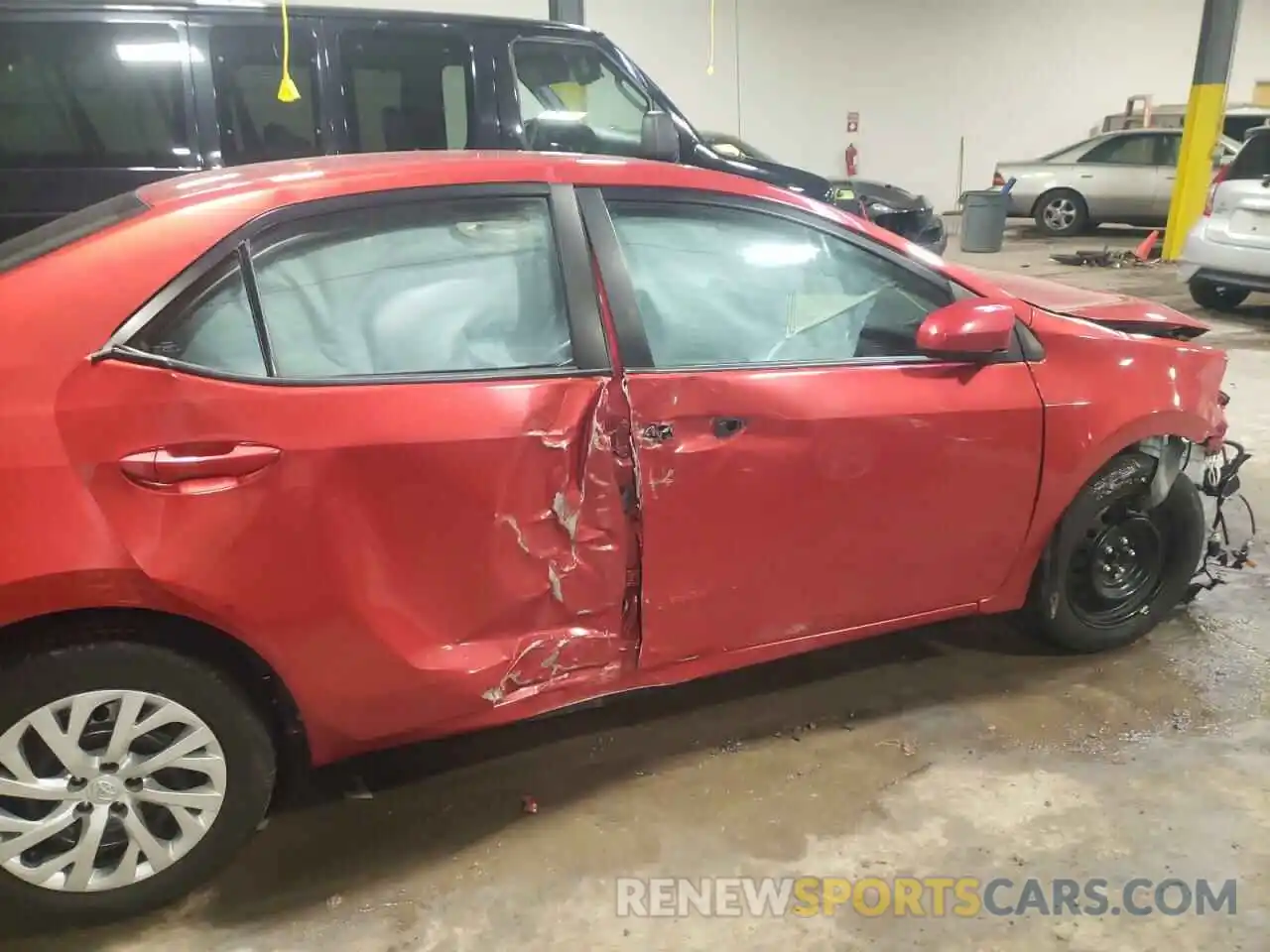 9 Photograph of a damaged car 5YFBURHE2KP914485 TOYOTA COROLLA 2019