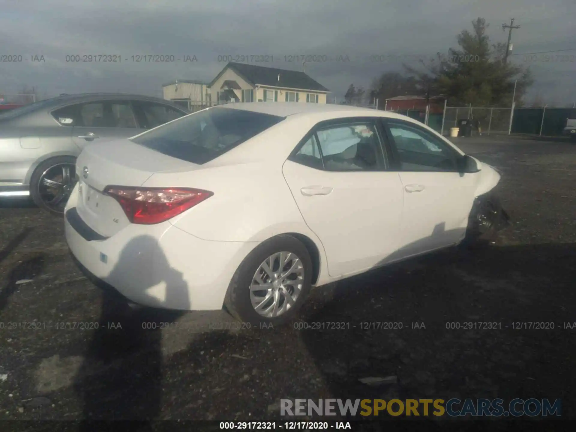 4 Photograph of a damaged car 5YFBURHE2KP914650 TOYOTA COROLLA 2019