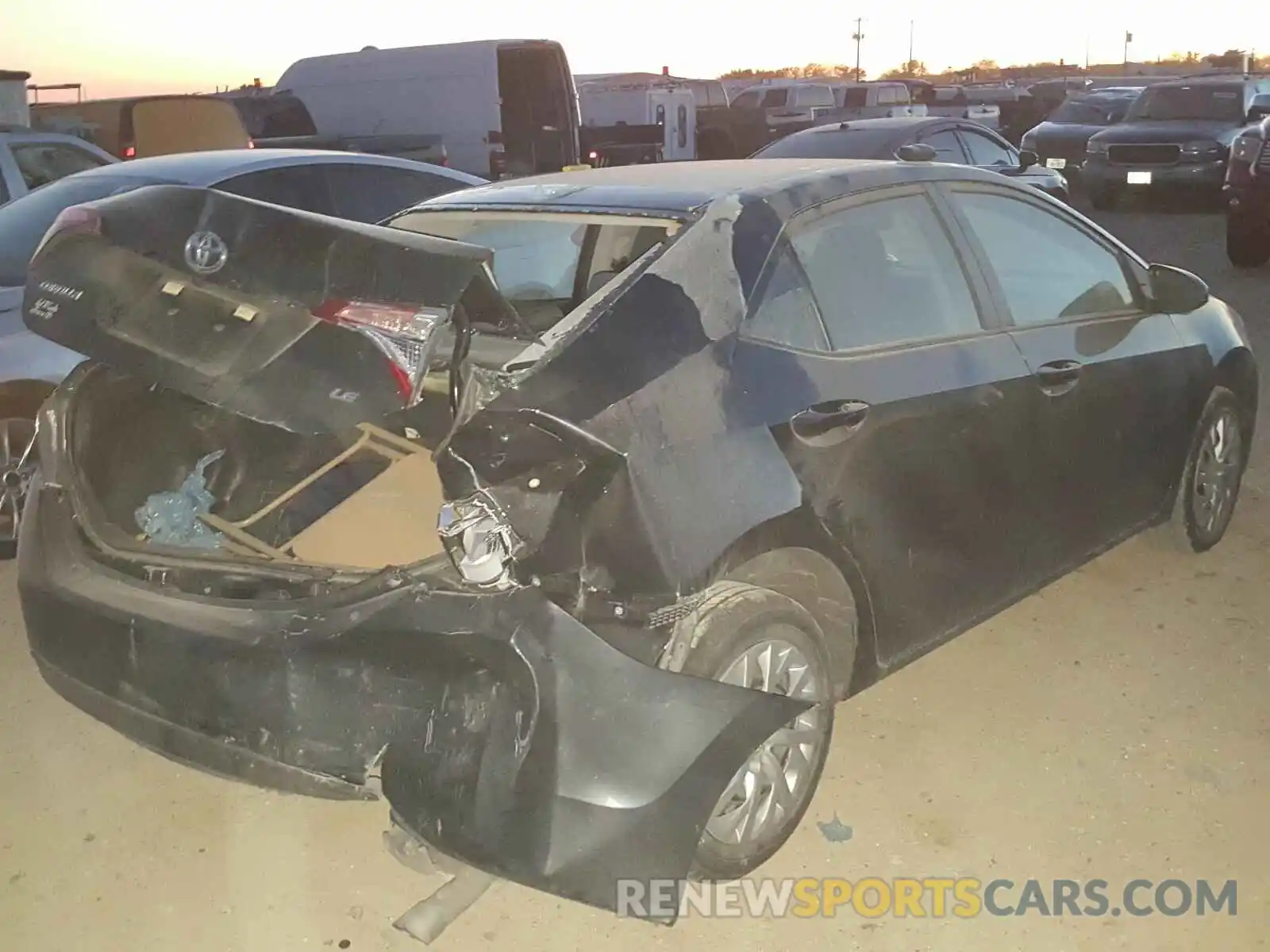 4 Photograph of a damaged car 5YFBURHE2KP914843 TOYOTA COROLLA 2019