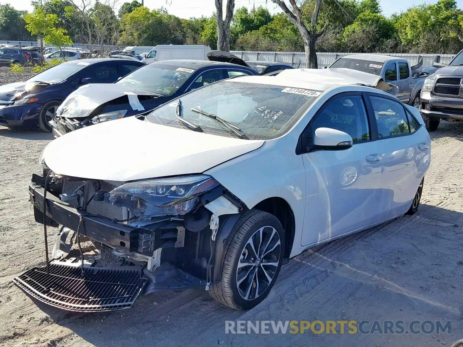 2 Photograph of a damaged car 5YFBURHE2KP915099 TOYOTA COROLLA 2019