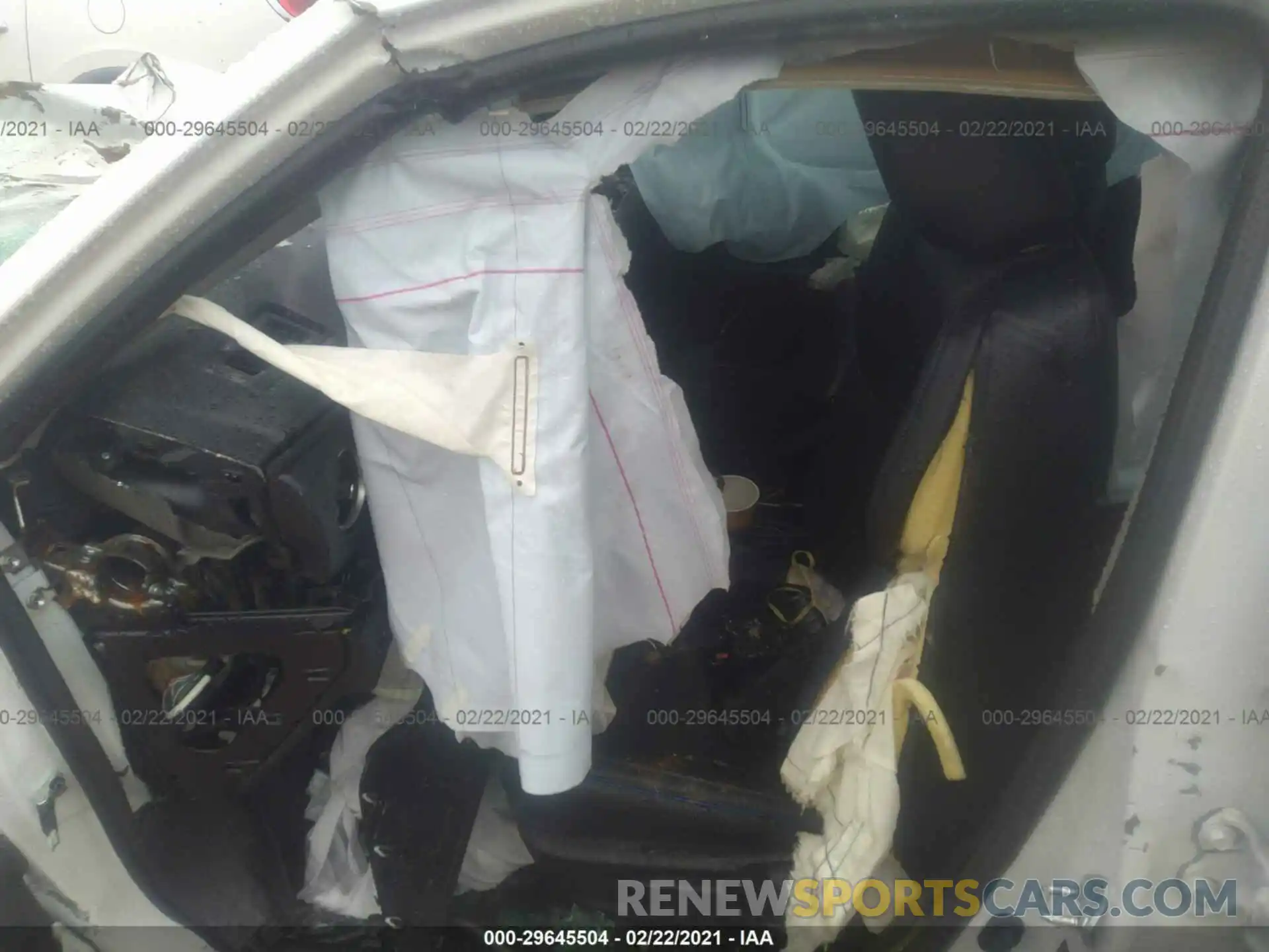 5 Photograph of a damaged car 5YFBURHE2KP916138 TOYOTA COROLLA 2019