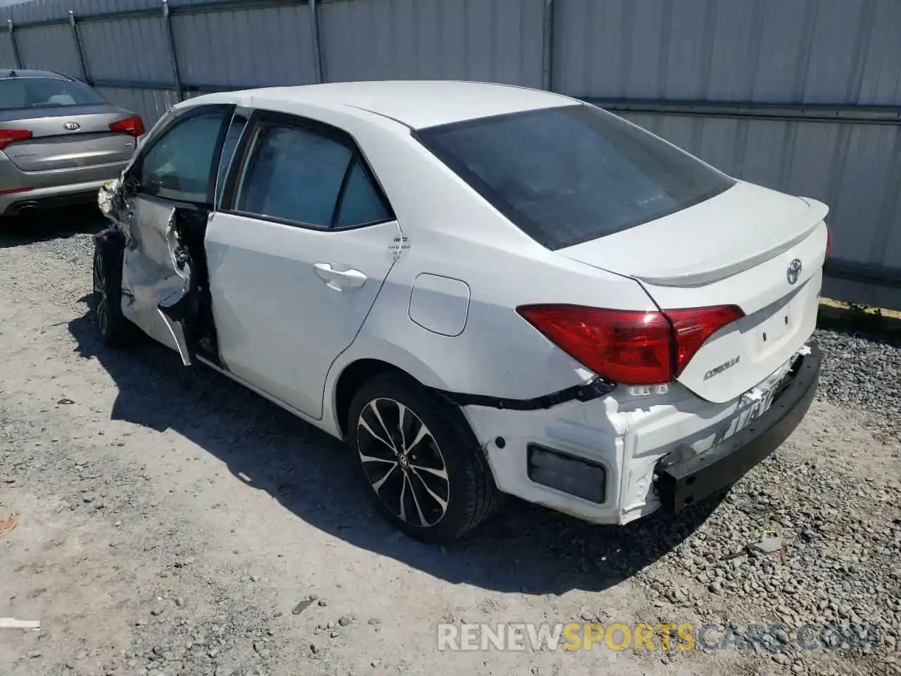 3 Photograph of a damaged car 5YFBURHE2KP917323 TOYOTA COROLLA 2019