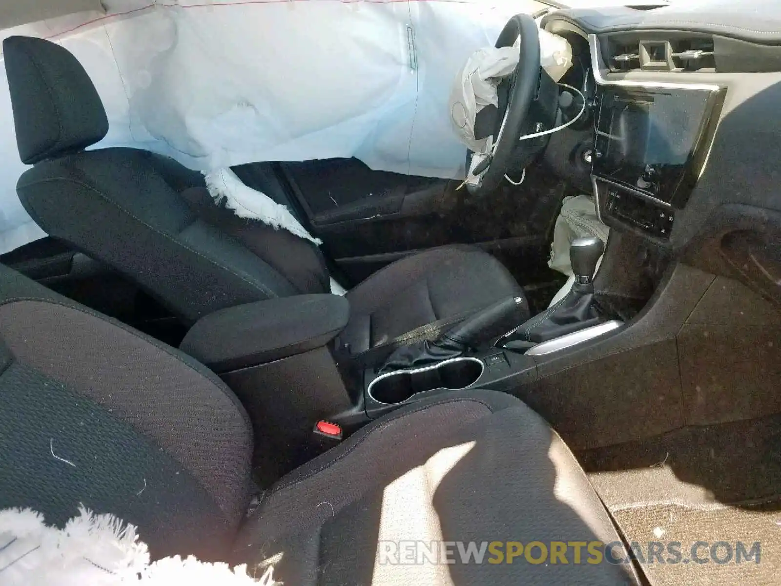 5 Photograph of a damaged car 5YFBURHE2KP920013 TOYOTA COROLLA 2019