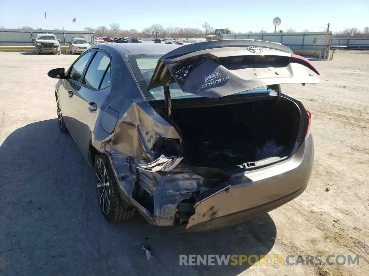 9 Photograph of a damaged car 5YFBURHE2KP920822 TOYOTA COROLLA 2019