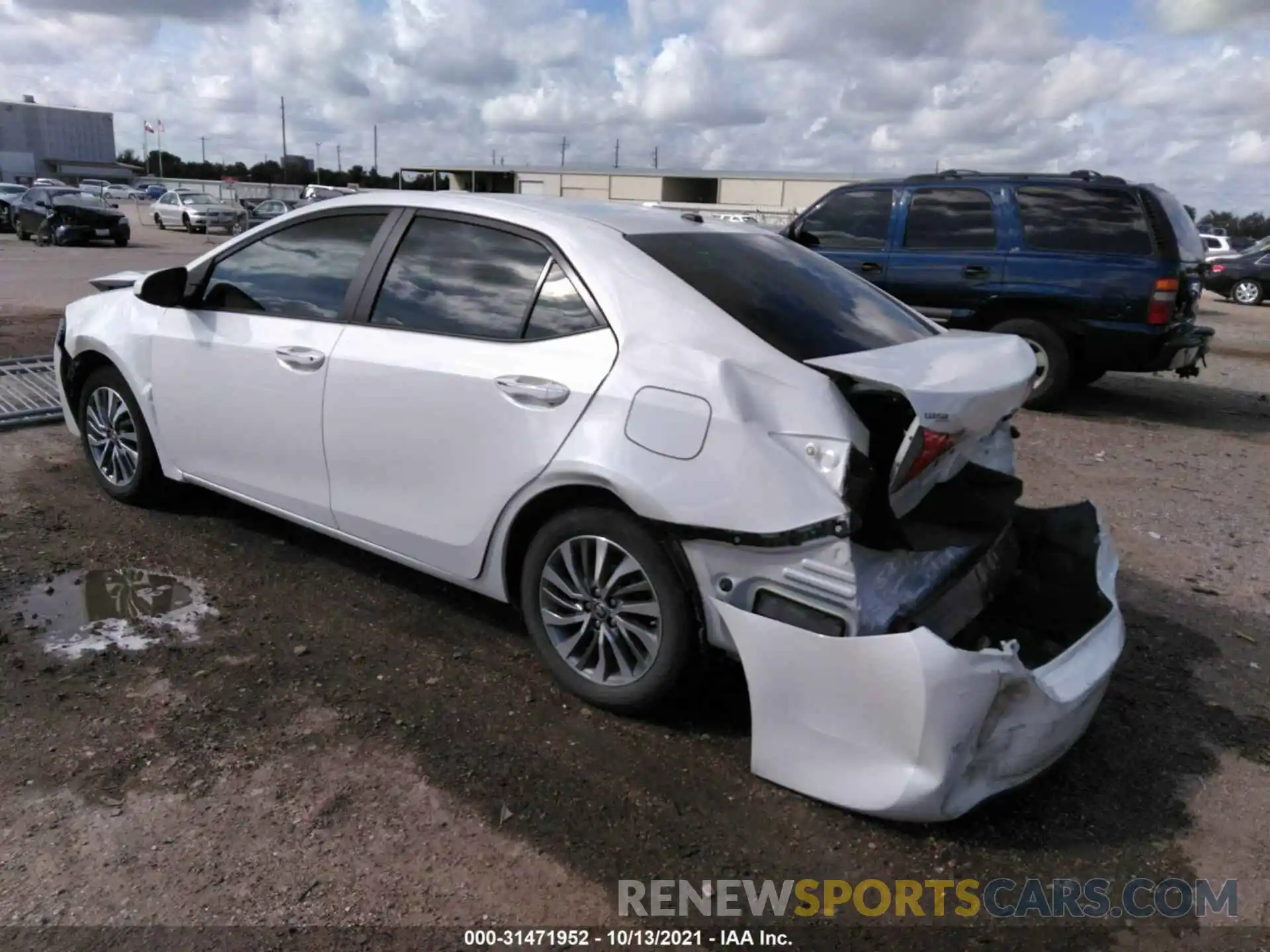 3 Photograph of a damaged car 5YFBURHE2KP921498 TOYOTA COROLLA 2019