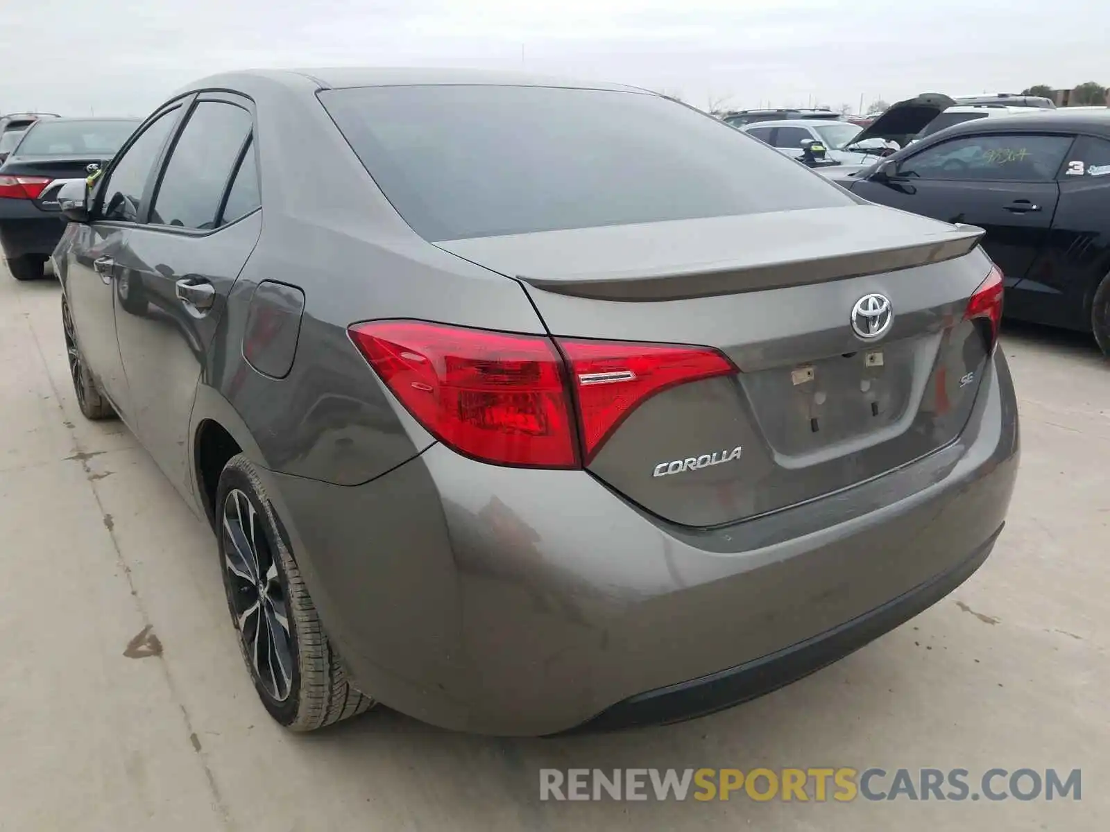 3 Photograph of a damaged car 5YFBURHE2KP922165 TOYOTA COROLLA 2019