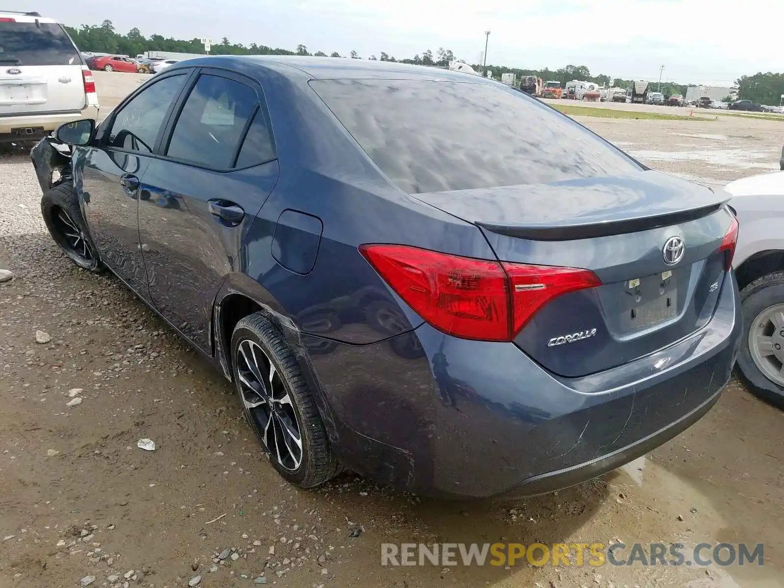 3 Photograph of a damaged car 5YFBURHE2KP922876 TOYOTA COROLLA 2019