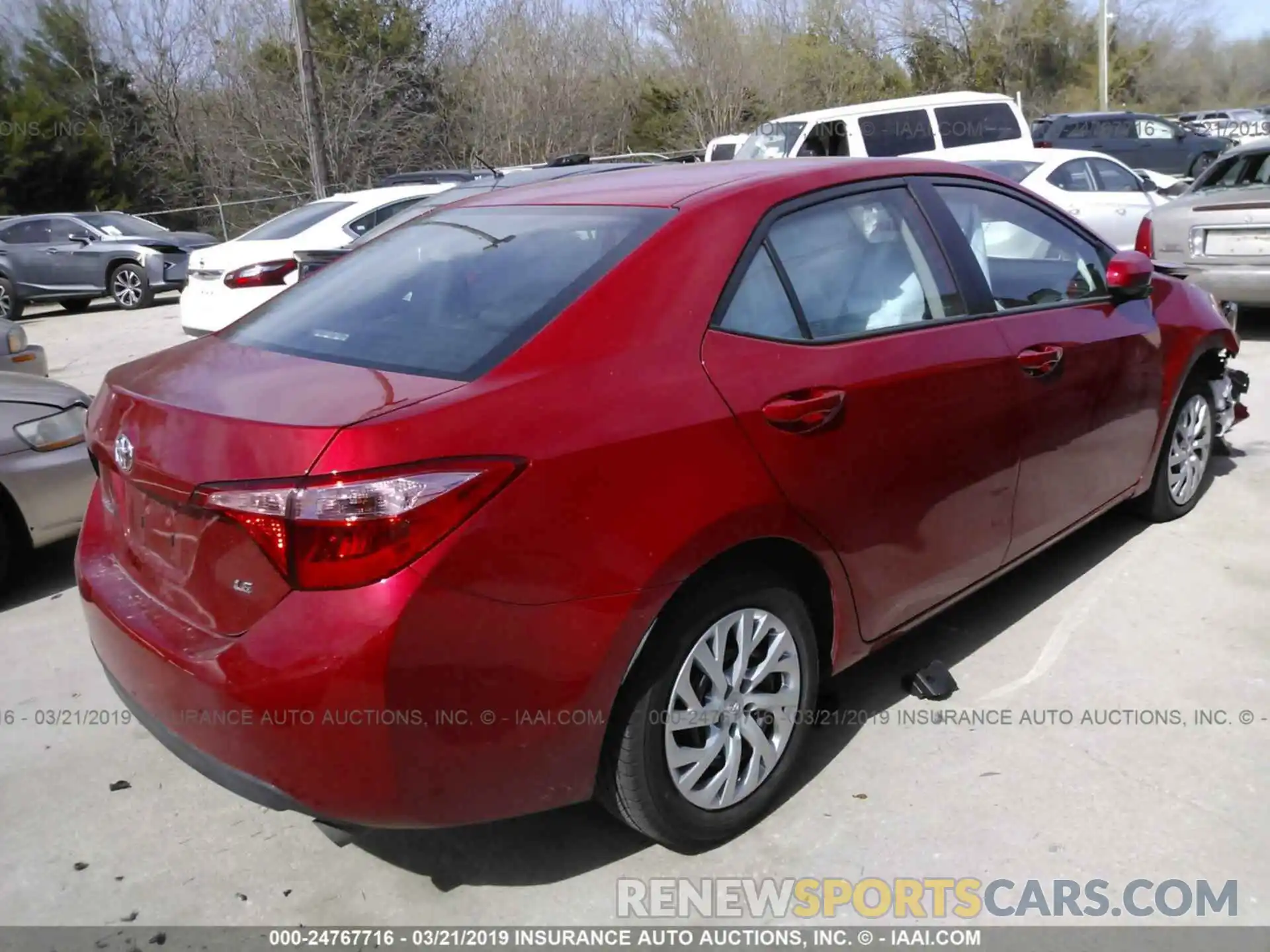 4 Photograph of a damaged car 5YFBURHE2KP922991 TOYOTA COROLLA 2019