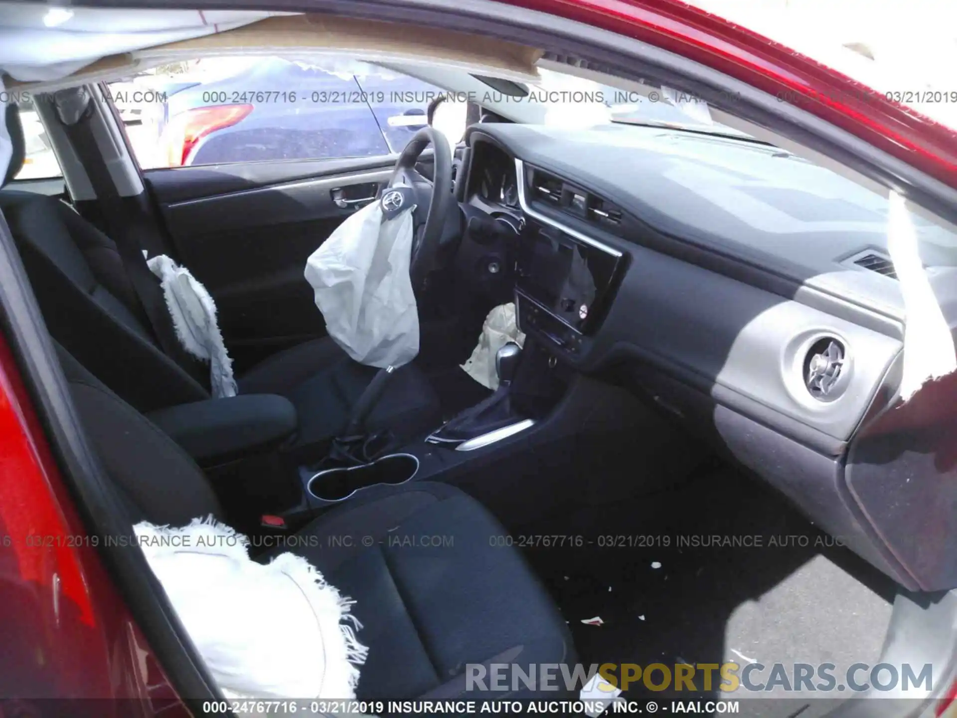 5 Photograph of a damaged car 5YFBURHE2KP922991 TOYOTA COROLLA 2019