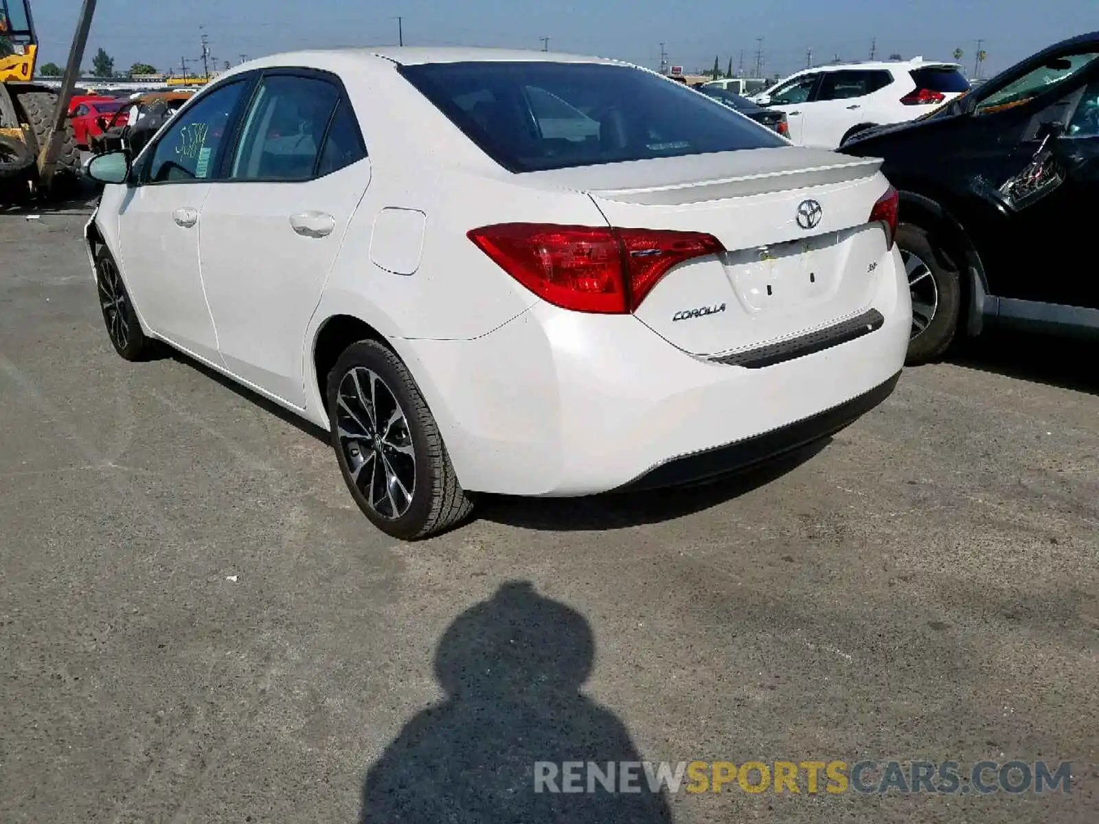 3 Photograph of a damaged car 5YFBURHE2KP923235 TOYOTA COROLLA 2019