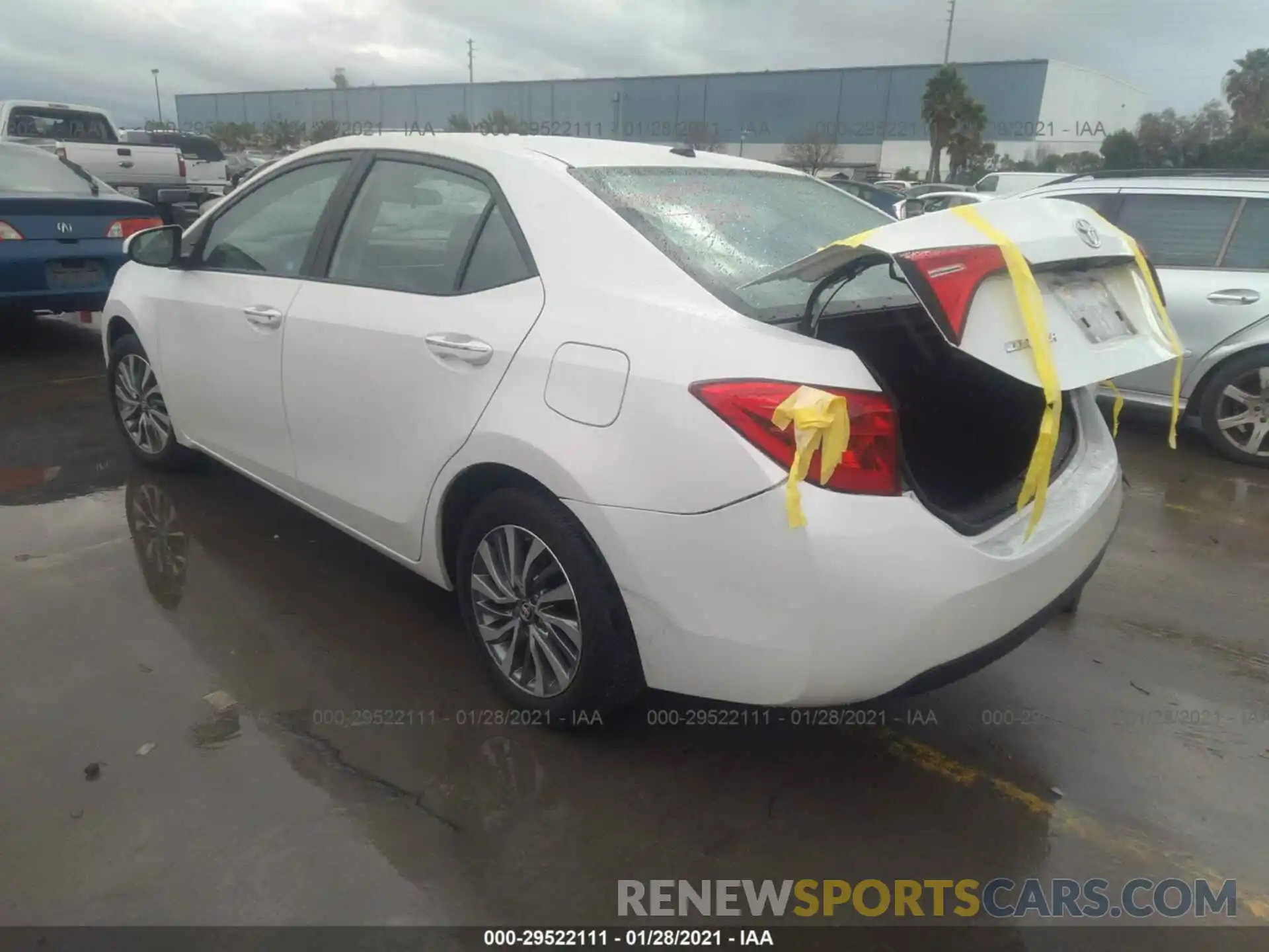 3 Photograph of a damaged car 5YFBURHE2KP923803 TOYOTA COROLLA 2019