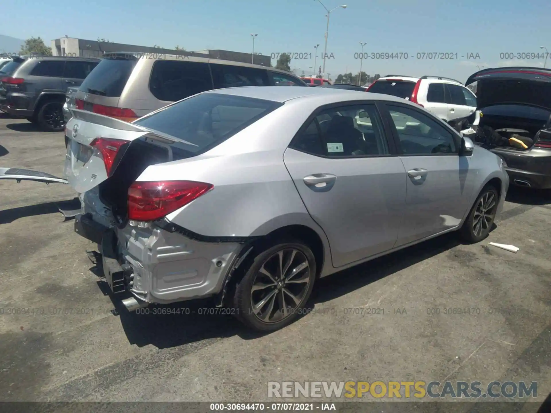 4 Photograph of a damaged car 5YFBURHE2KP923834 TOYOTA COROLLA 2019